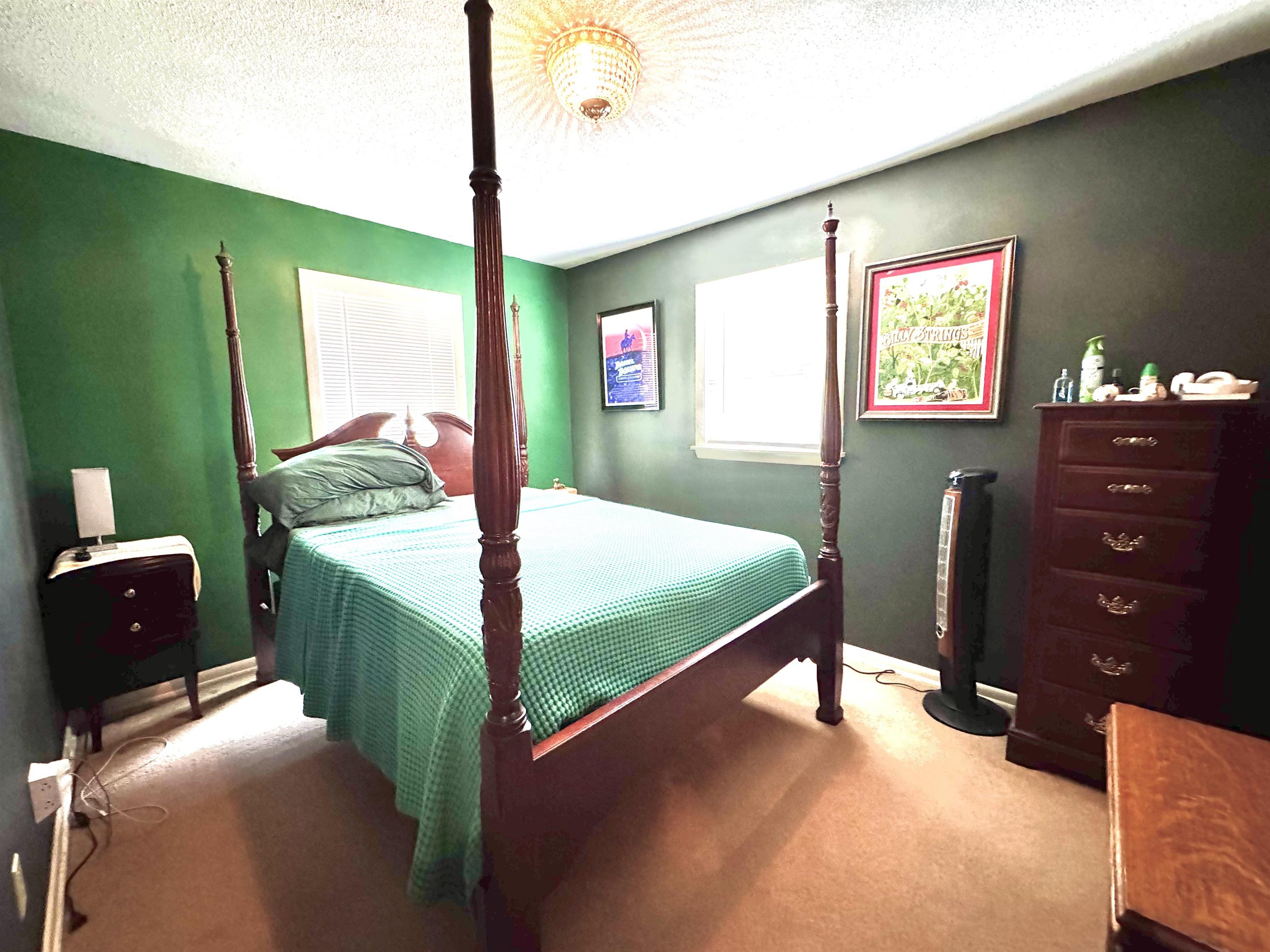 1512 Tamarack Rd, Owensboro, Kentucky 42301, 3 Bedrooms Bedrooms, ,1 BathroomBathrooms,Single Family Residence,For Sale,Tamarack Rd,92784