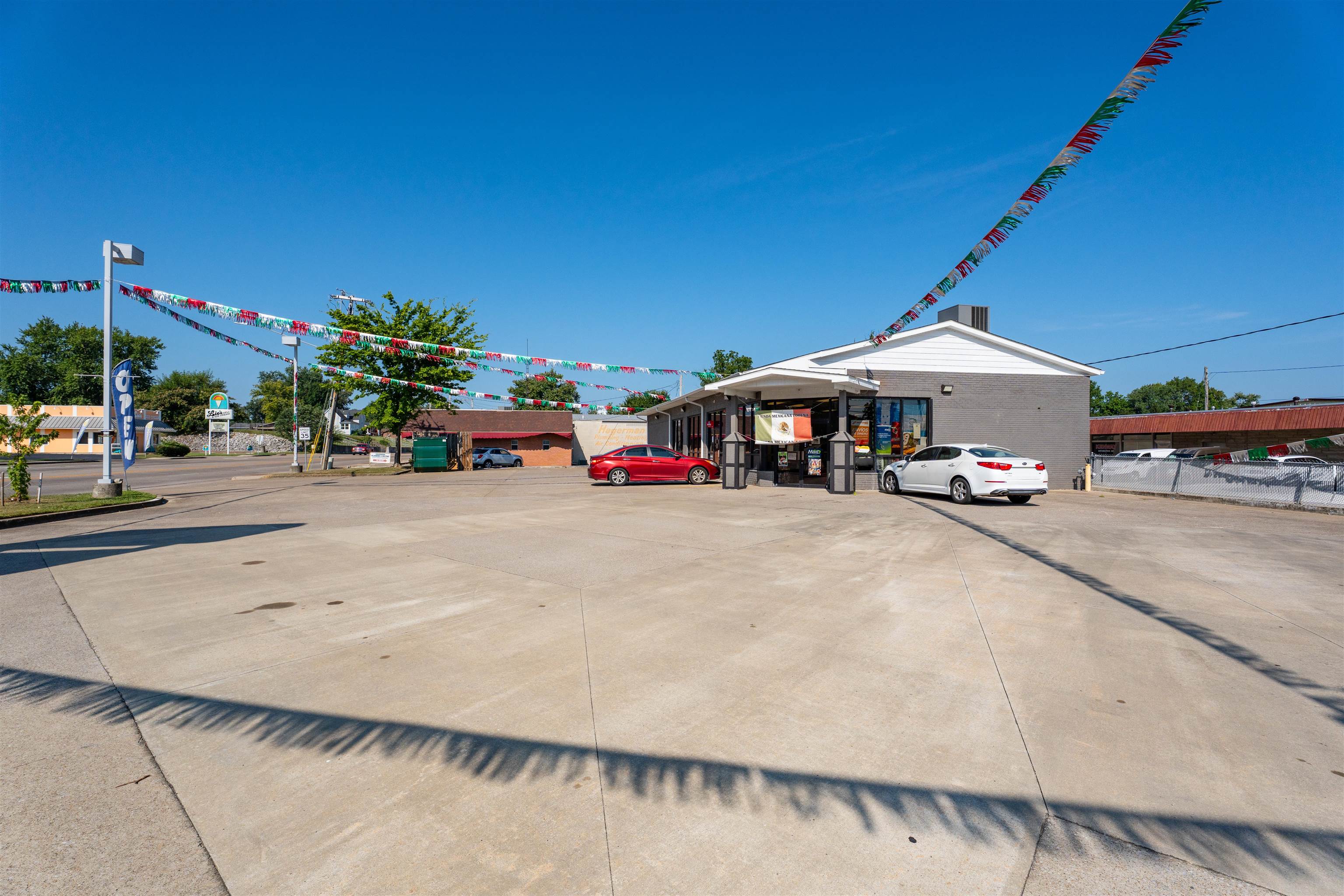 2101 Parrish Ave, Owensboro, Kentucky 42301, ,Retail,For Sale,Parrish Ave,92785