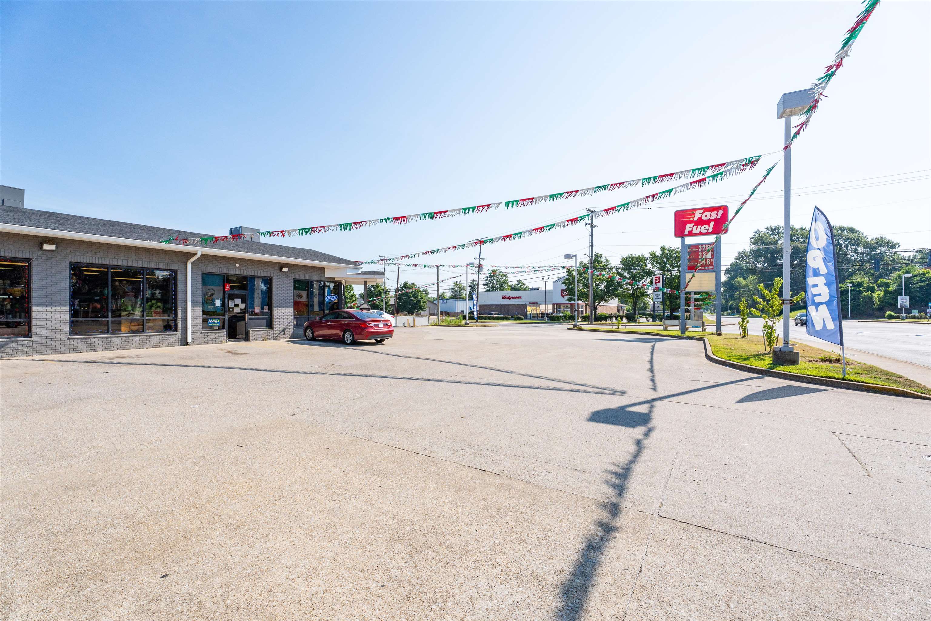 2101 Parrish Ave, Owensboro, Kentucky 42301, ,Retail,For Sale,Parrish Ave,92785