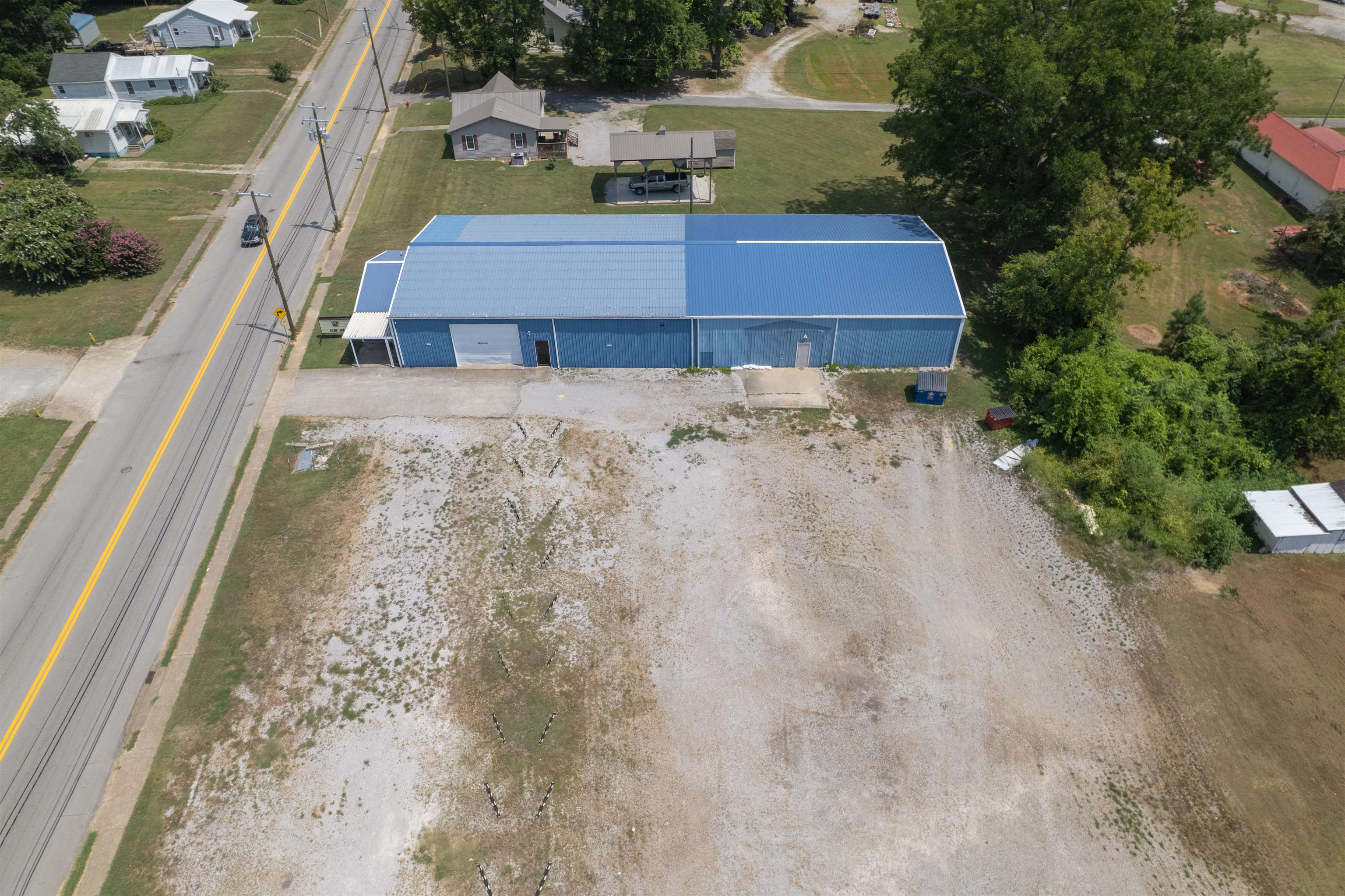 509 7th, Livermore, Kentucky 42352, ,Business,For Sale,7th,92786