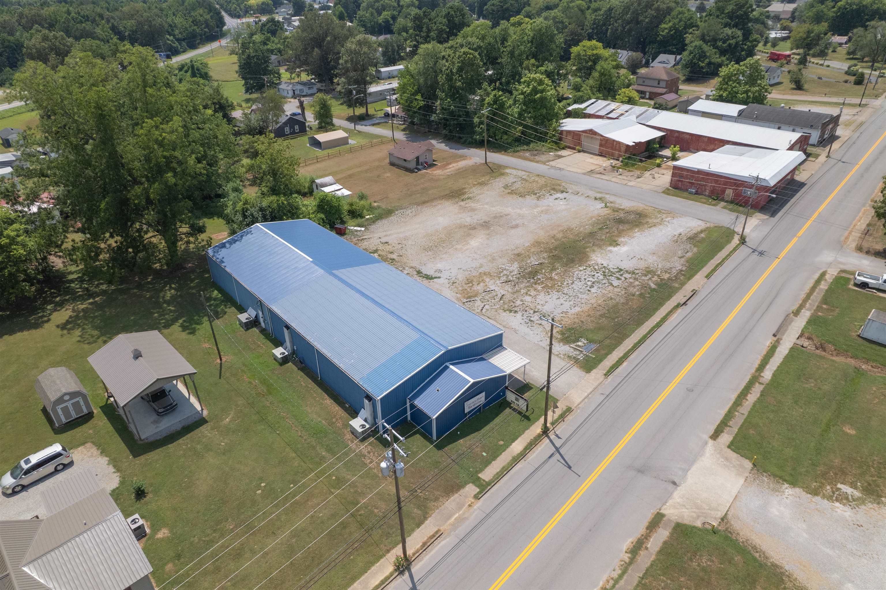 509 7th, Livermore, Kentucky 42352, ,Business,For Sale,7th,92786