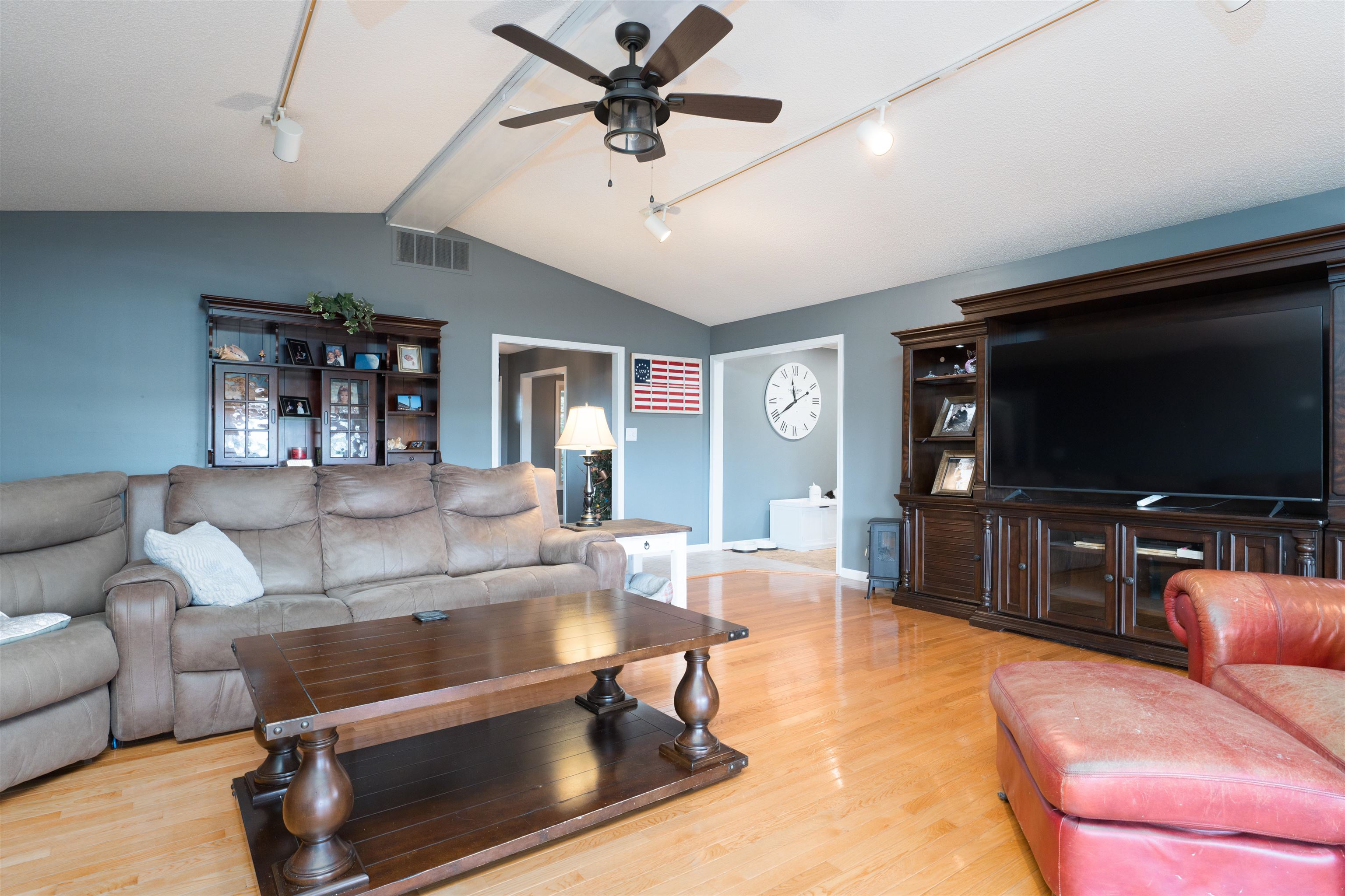 6250 KY HWY 81, Owensboro, Kentucky 42301, 3 Bedrooms Bedrooms, ,2 BathroomsBathrooms,Single Family Residence,For Sale,KY HWY 81,92789
