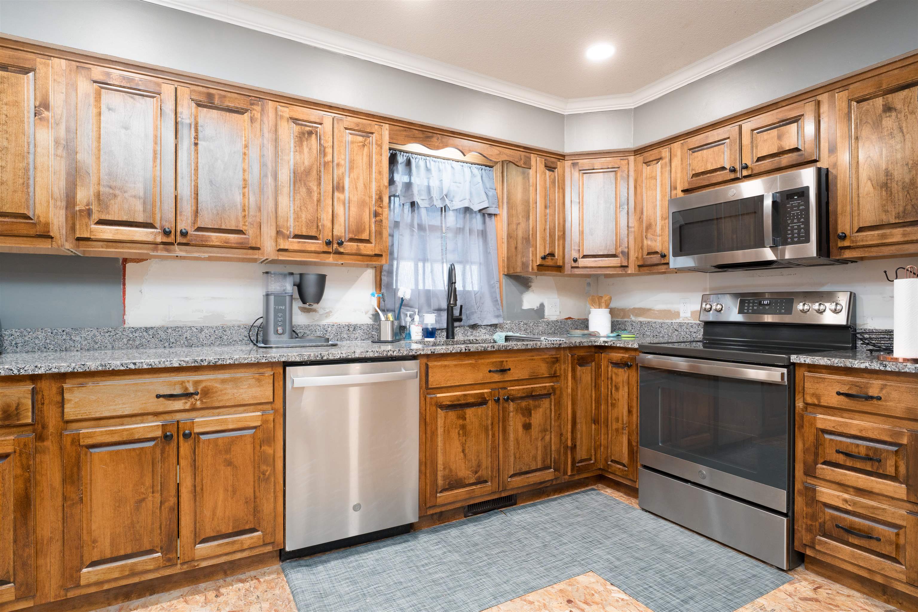 6250 KY HWY 81, Owensboro, Kentucky 42301, 3 Bedrooms Bedrooms, ,2 BathroomsBathrooms,Single Family Residence,For Sale,KY HWY 81,92789