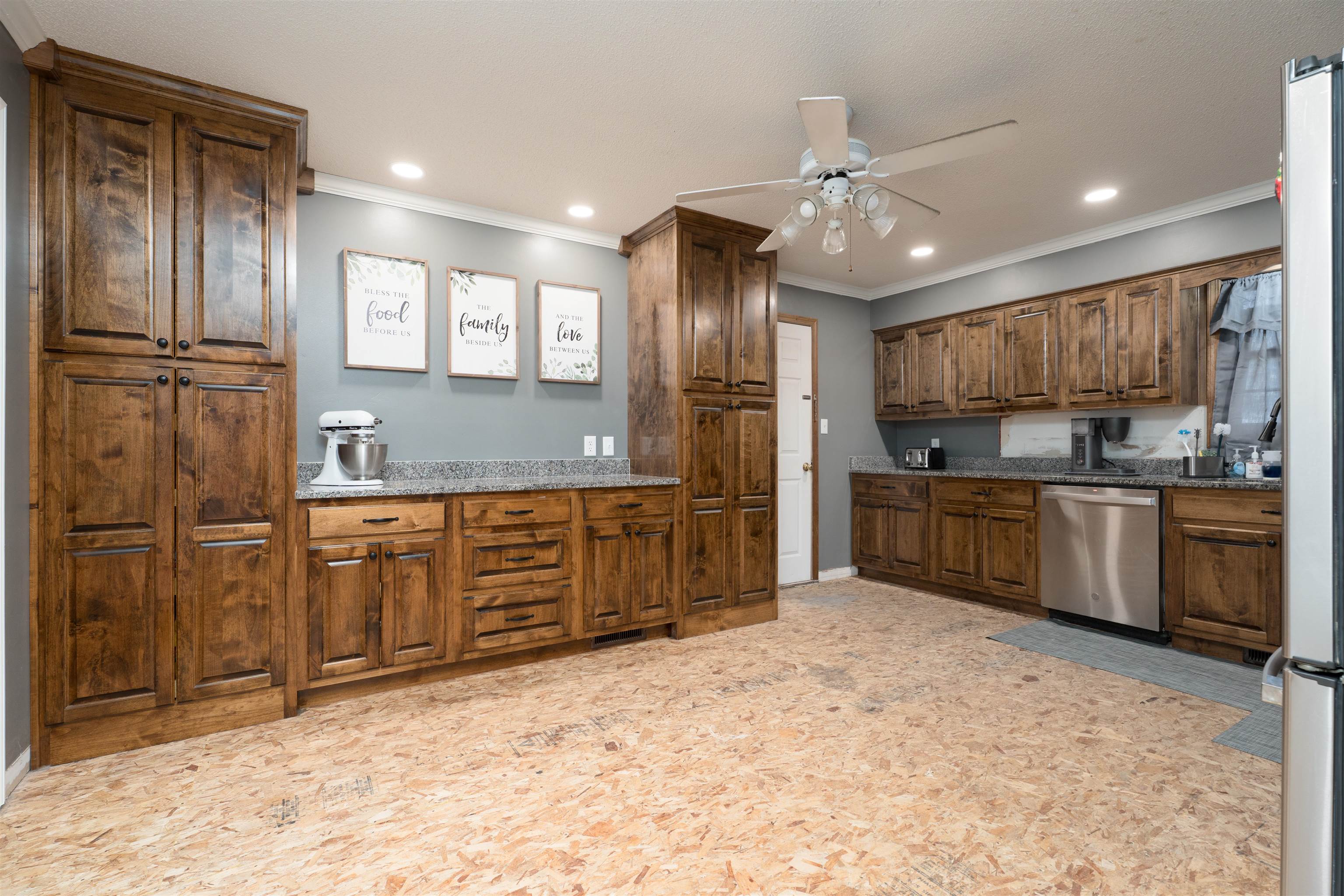 6250 KY HWY 81, Owensboro, Kentucky 42301, 3 Bedrooms Bedrooms, ,2 BathroomsBathrooms,Single Family Residence,For Sale,KY HWY 81,92789