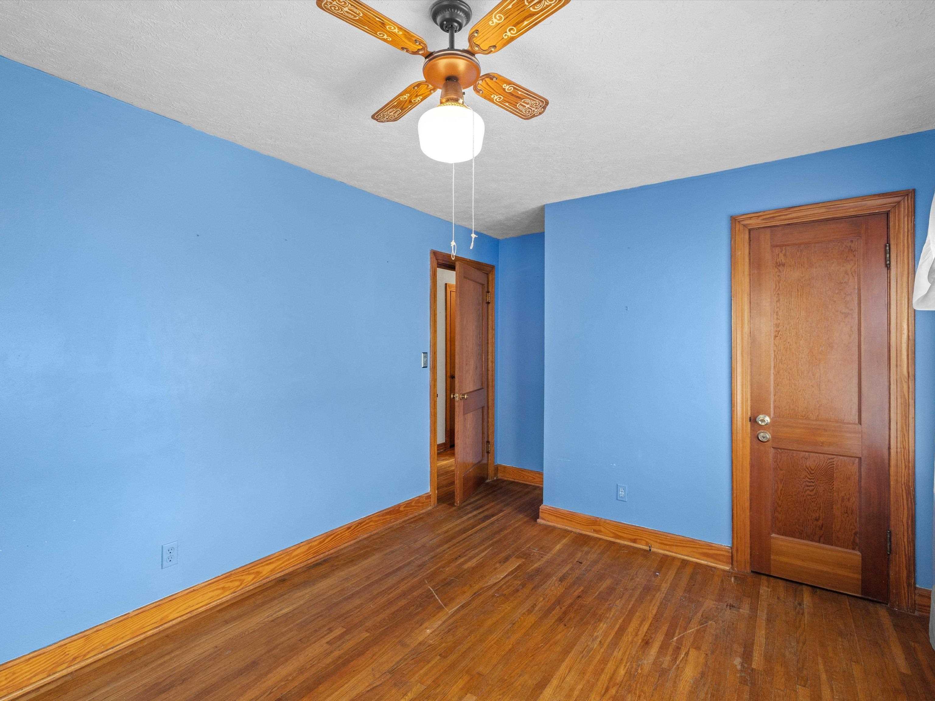 715 Eastwood Drive, Owensboro, Kentucky 42303, 2 Bedrooms Bedrooms, ,1 BathroomBathrooms,Single Family Residence,For Sale,Eastwood Drive,92790