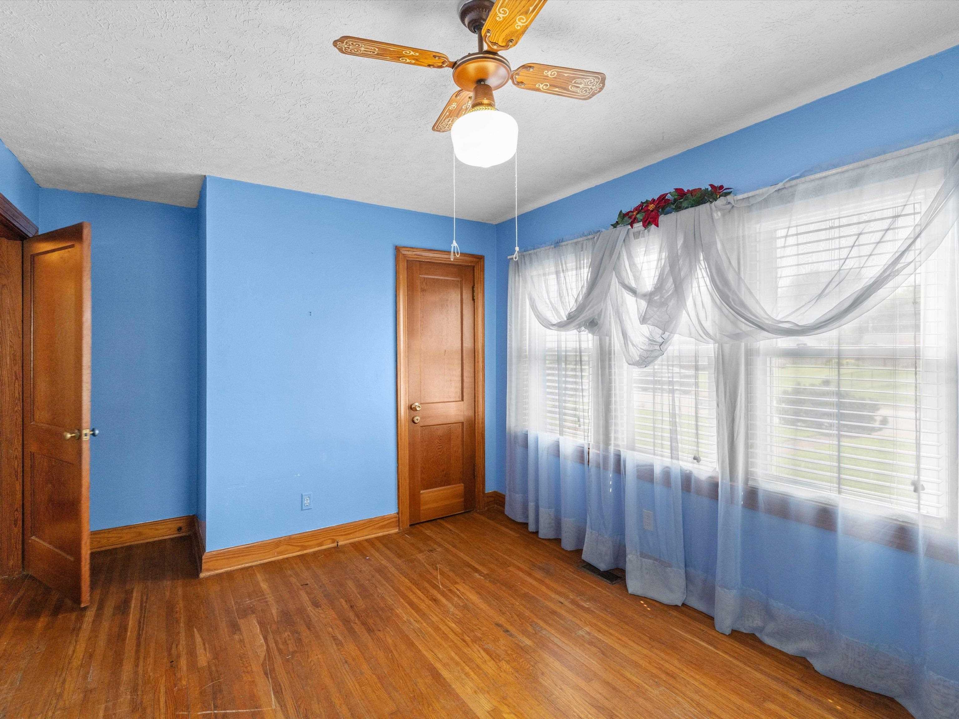 715 Eastwood Drive, Owensboro, Kentucky 42303, 2 Bedrooms Bedrooms, ,1 BathroomBathrooms,Single Family Residence,For Sale,Eastwood Drive,92790