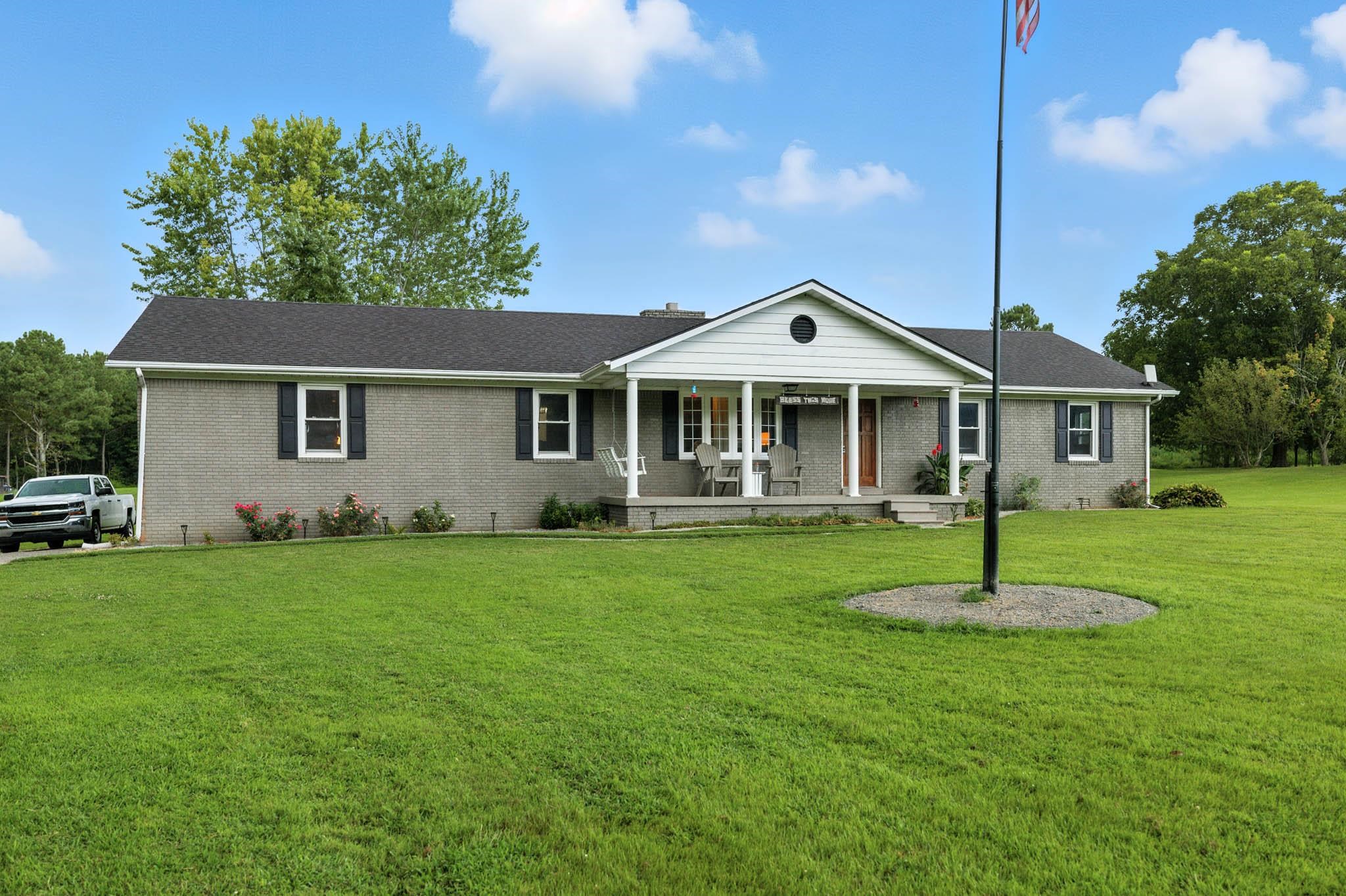 3189 Love Lee Road, Morgantown, Kentucky 42261, 3 Bedrooms Bedrooms, ,2 BathroomsBathrooms,Single Family Residence,For Sale,Love Lee Road,92794
