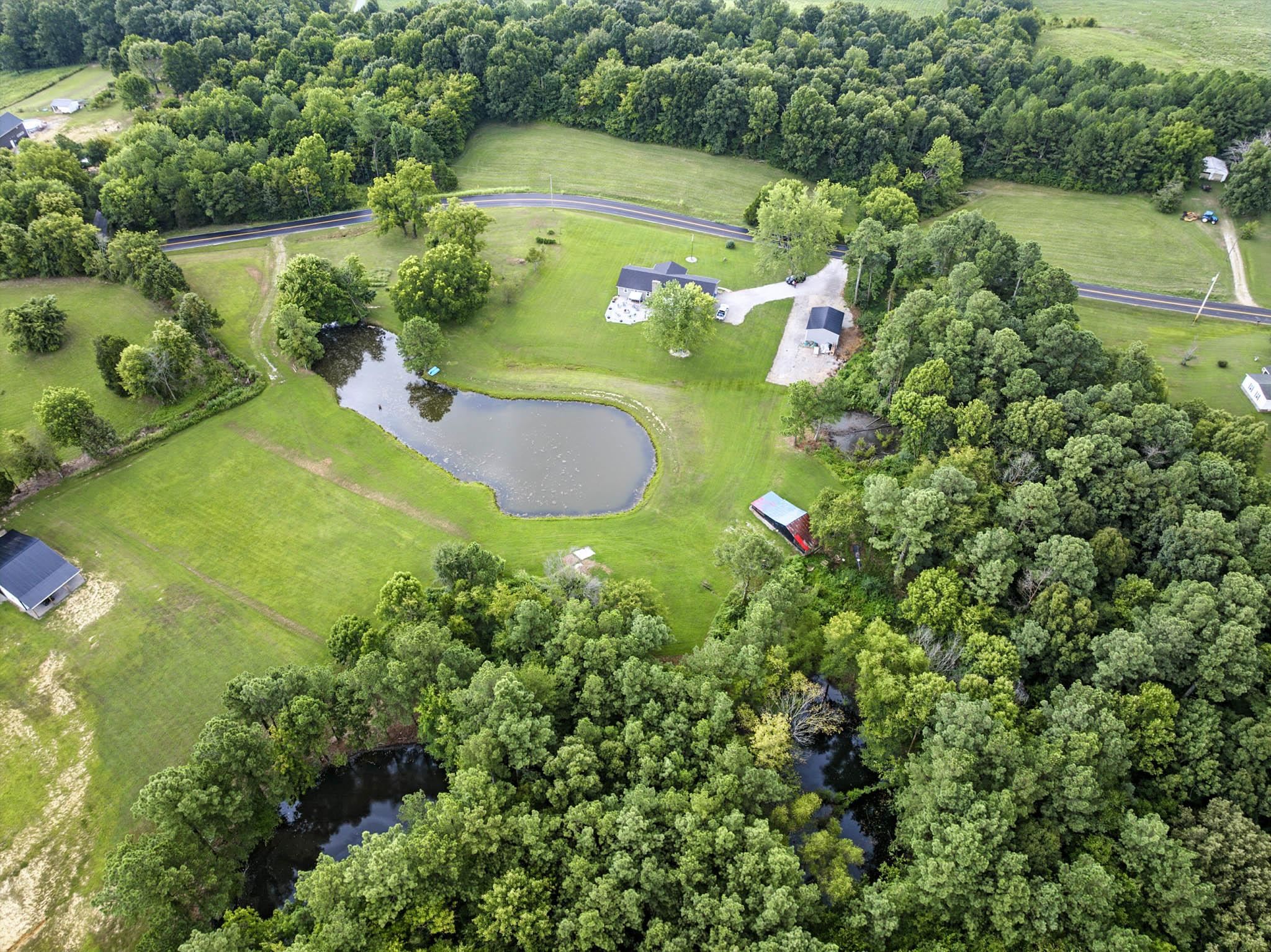 3189 Love Lee Road, Morgantown, Kentucky 42261, 3 Bedrooms Bedrooms, ,2 BathroomsBathrooms,Single Family Residence,For Sale,Love Lee Road,92794
