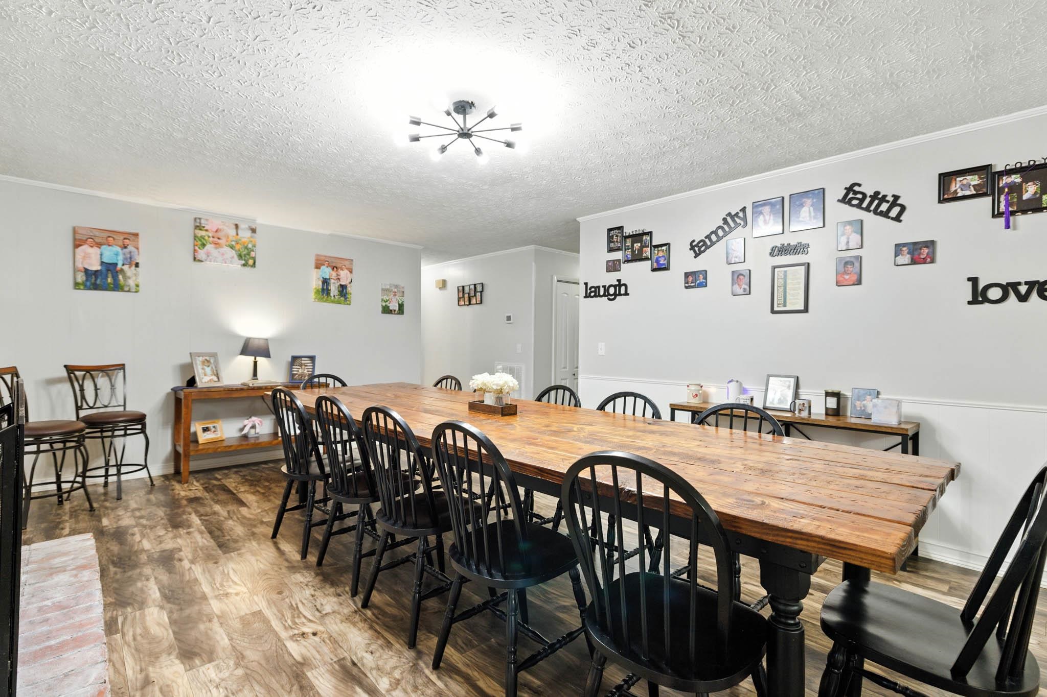 3189 Love Lee Road, Morgantown, Kentucky 42261, 3 Bedrooms Bedrooms, ,2 BathroomsBathrooms,Single Family Residence,For Sale,Love Lee Road,92794