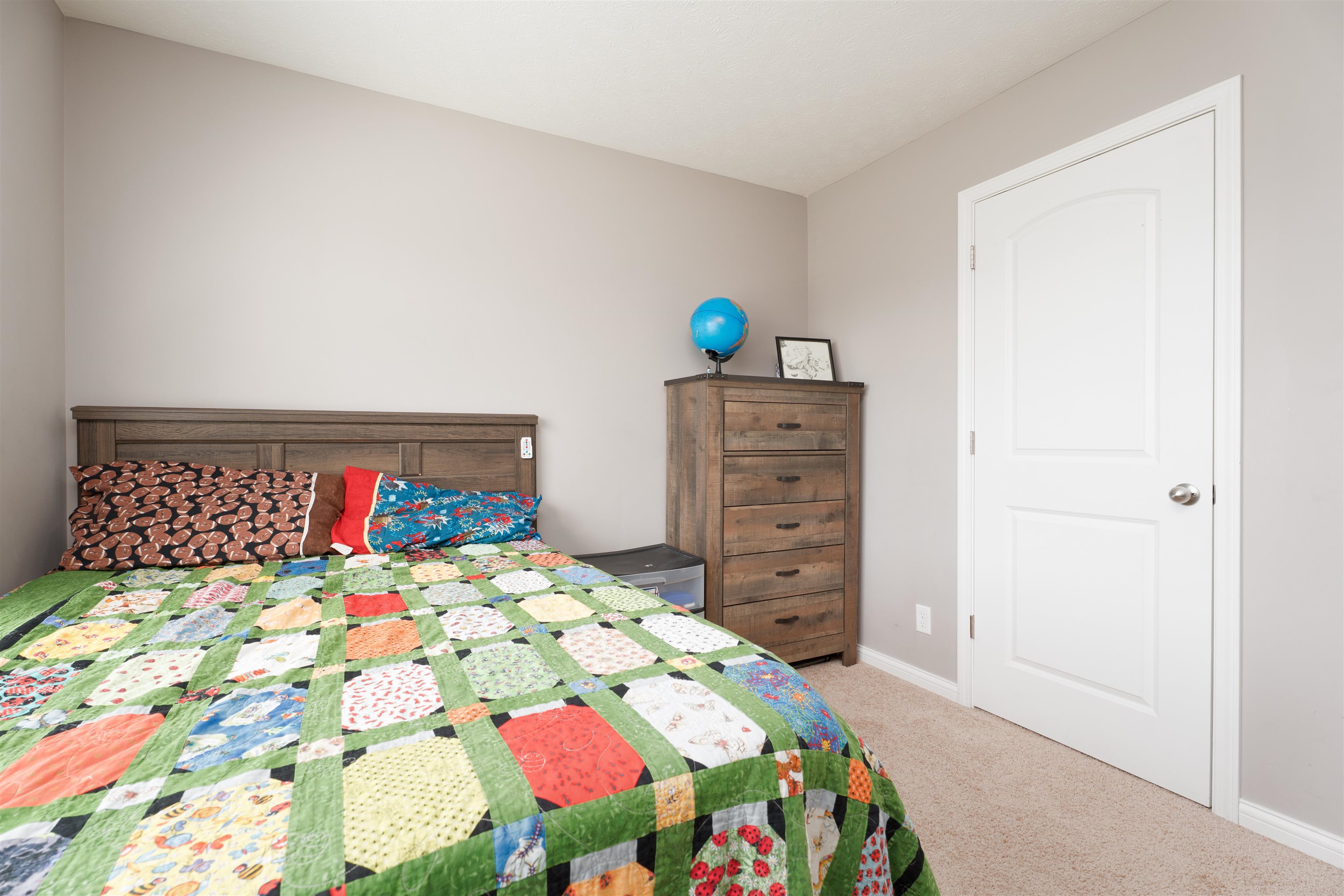 2957 Summer Point Court, Owensboro, Kentucky 42303, 5 Bedrooms Bedrooms, ,2 BathroomsBathrooms,Single Family Residence,For Sale,Summer Point Court,92795