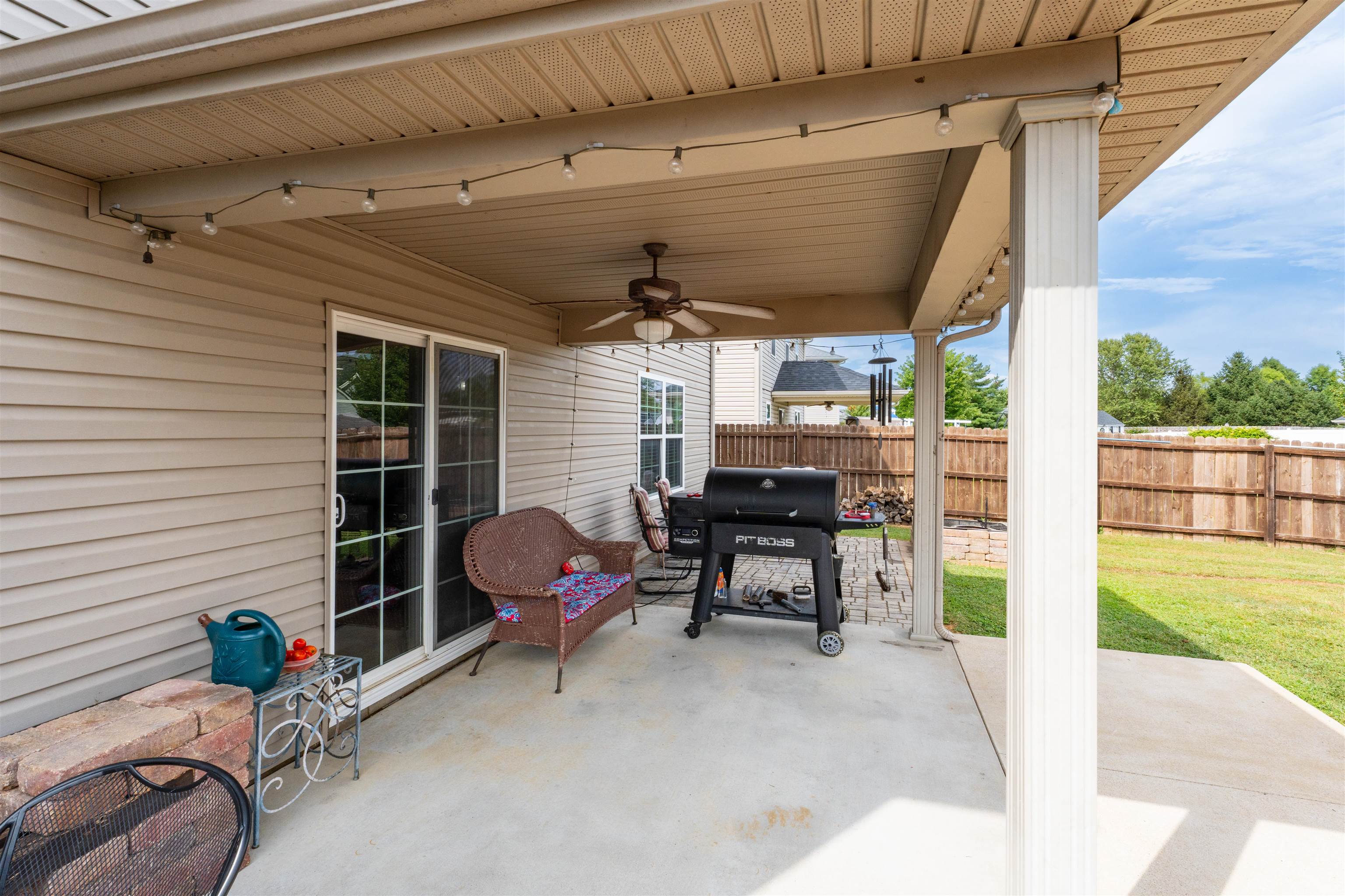 2957 Summer Point Court, Owensboro, Kentucky 42303, 5 Bedrooms Bedrooms, ,2 BathroomsBathrooms,Single Family Residence,For Sale,Summer Point Court,92795