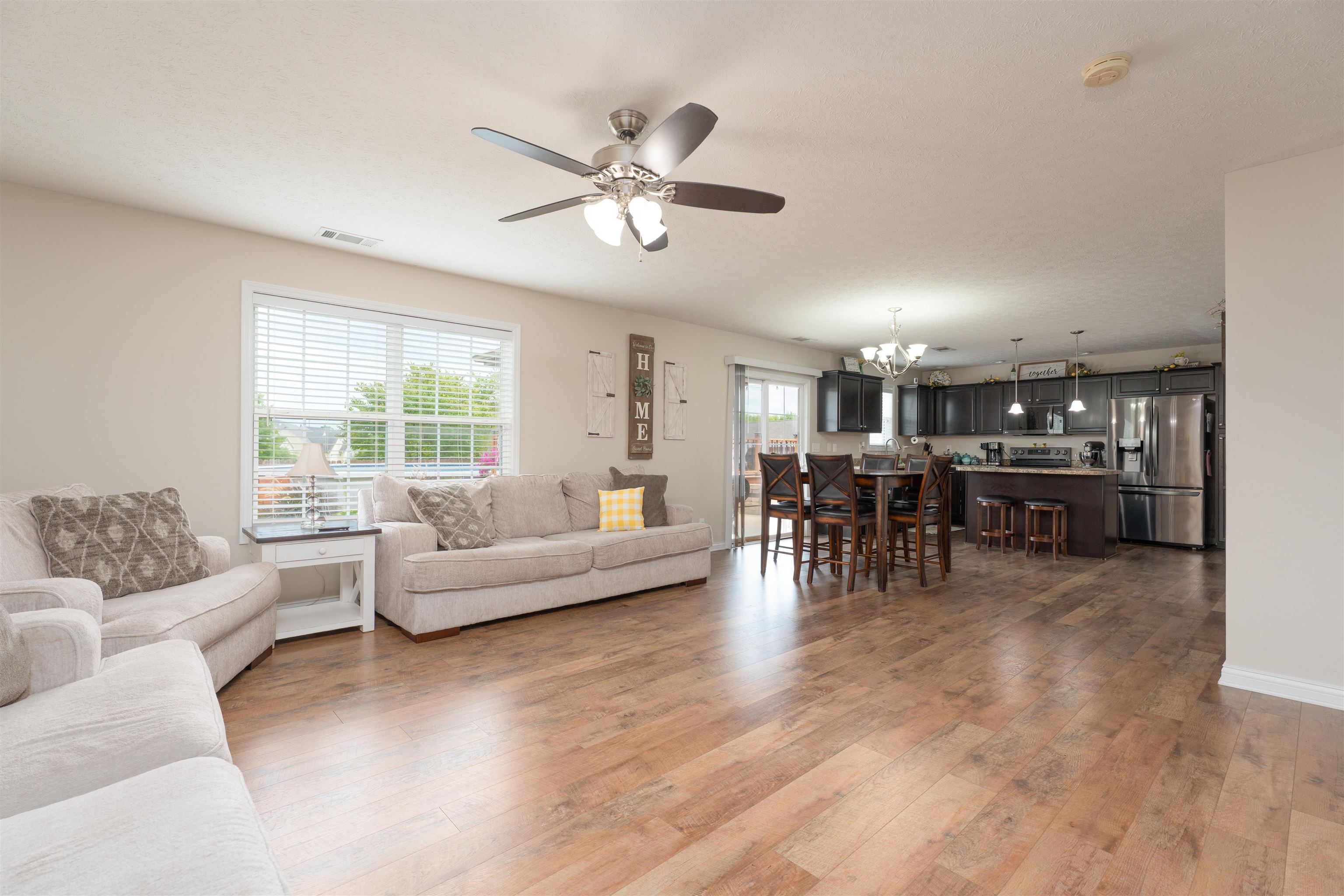 2957 Summer Point Court, Owensboro, Kentucky 42303, 5 Bedrooms Bedrooms, ,2 BathroomsBathrooms,Single Family Residence,For Sale,Summer Point Court,92795