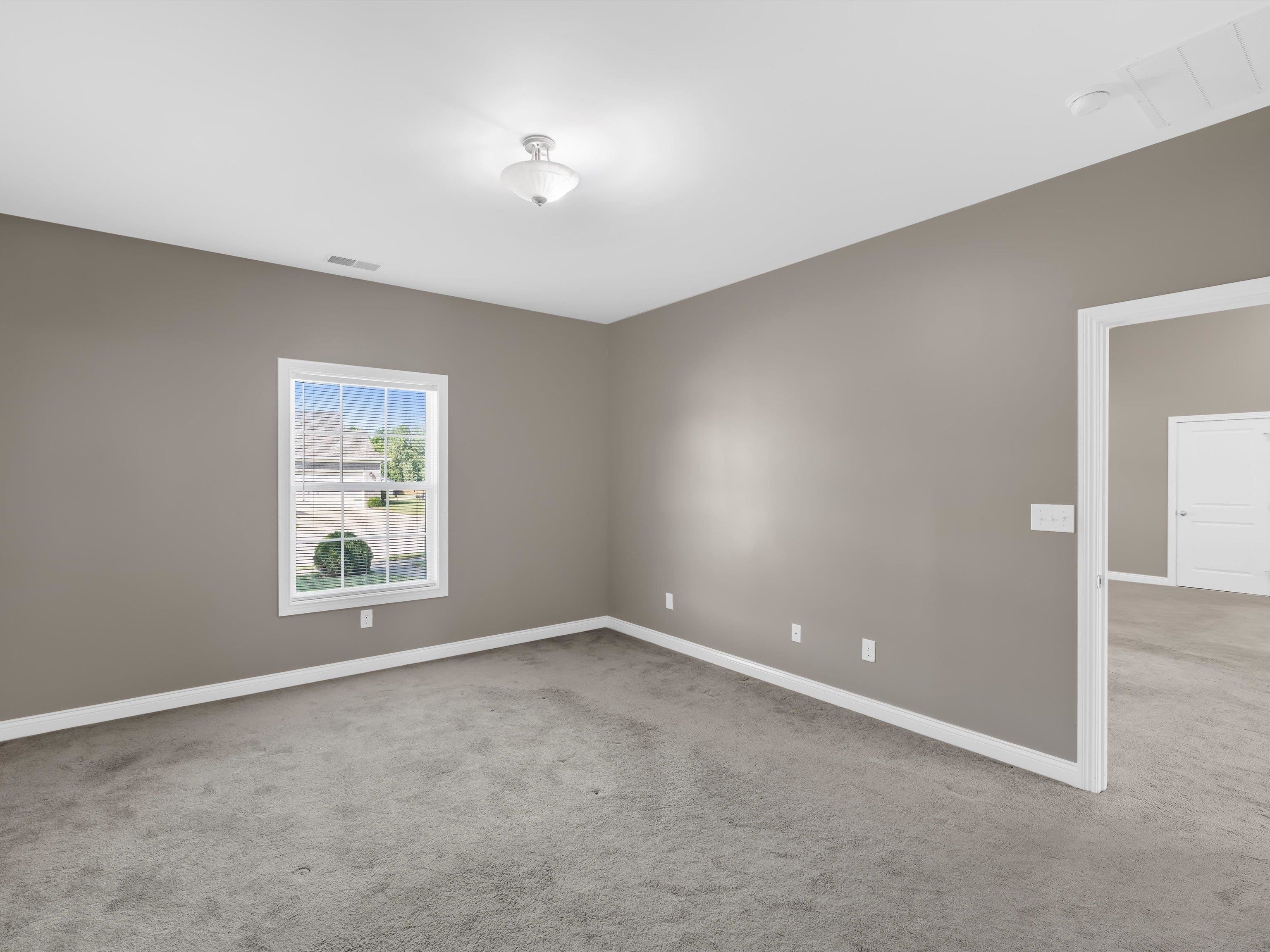 5060 Diamond Drive, Owensboro, Kentucky 42303, 3 Bedrooms Bedrooms, ,2 BathroomsBathrooms,Single Family Residence,For Sale,Diamond Drive,92796