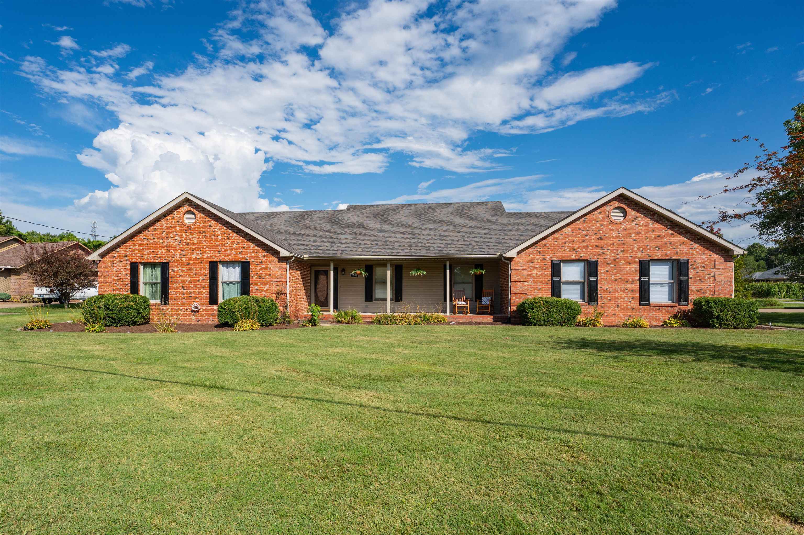 2701 Reid Rd, Owensboro, Kentucky 42303, 4 Bedrooms Bedrooms, ,2 BathroomsBathrooms,Single Family Residence,For Sale,Reid Rd,92797