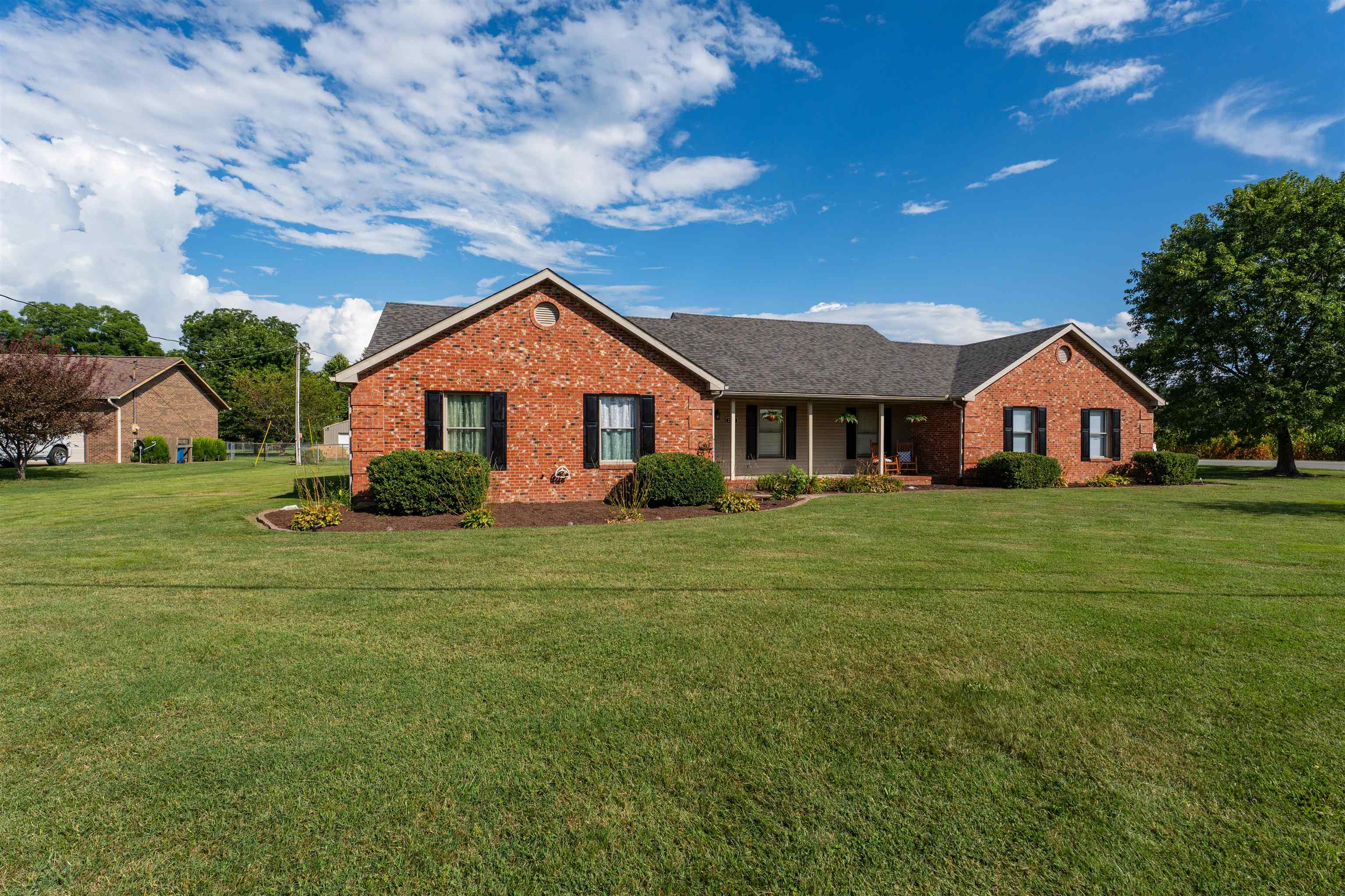 2701 Reid Rd, Owensboro, Kentucky 42303, 4 Bedrooms Bedrooms, ,2 BathroomsBathrooms,Single Family Residence,For Sale,Reid Rd,92797