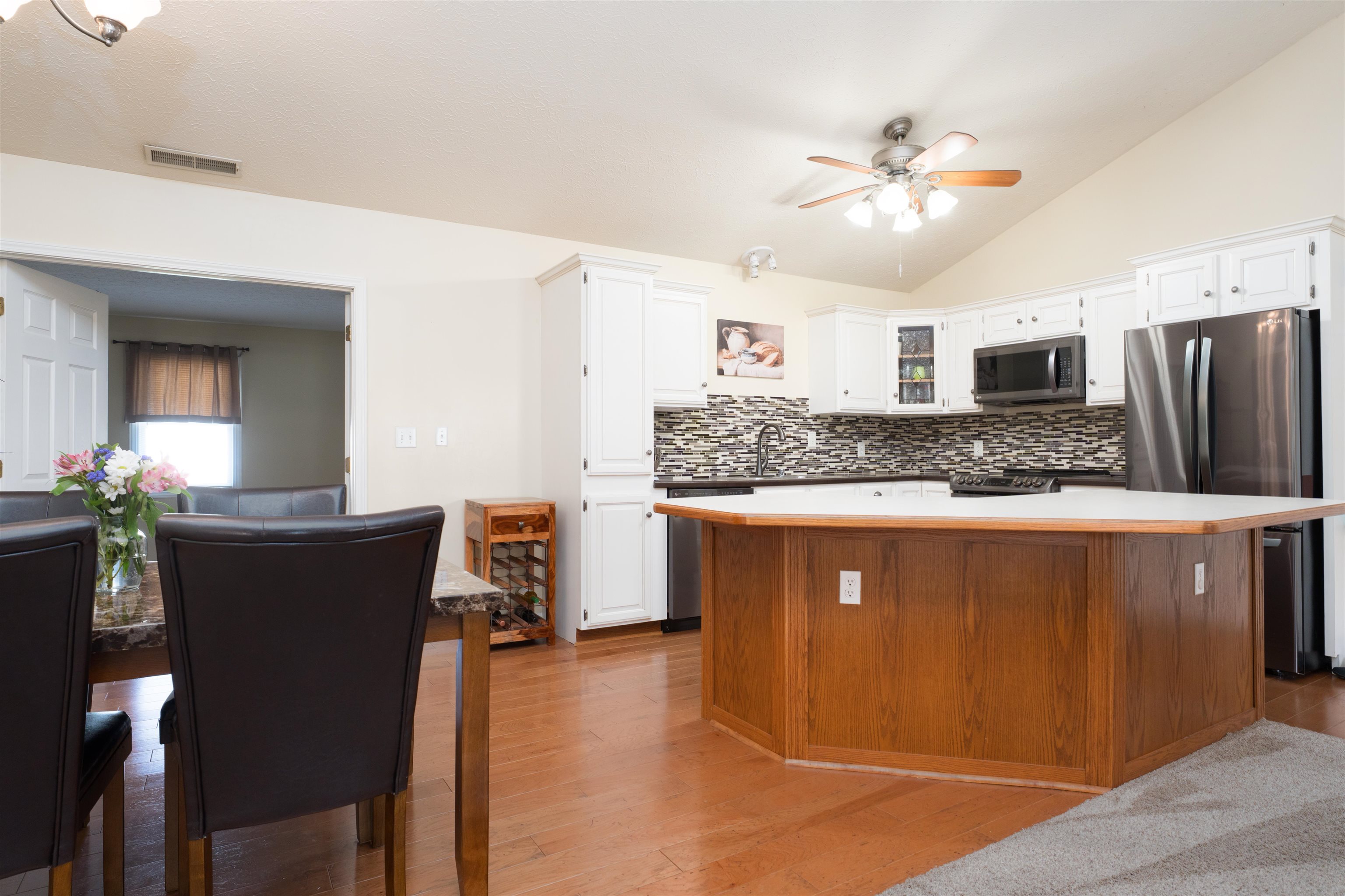 2701 Reid Rd, Owensboro, Kentucky 42303, 4 Bedrooms Bedrooms, ,2 BathroomsBathrooms,Single Family Residence,For Sale,Reid Rd,92797