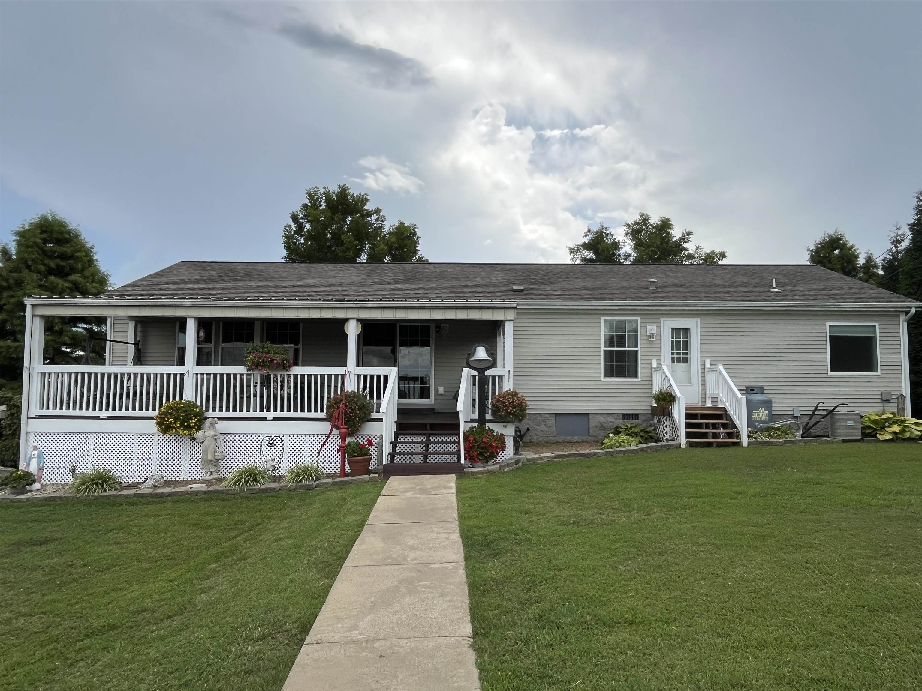 5501 Ditto Rd, Philpot, Kentucky 42366, 3 Bedrooms Bedrooms, ,2 BathroomsBathrooms,Manufactured On Land,For Sale,Ditto Rd,92801
