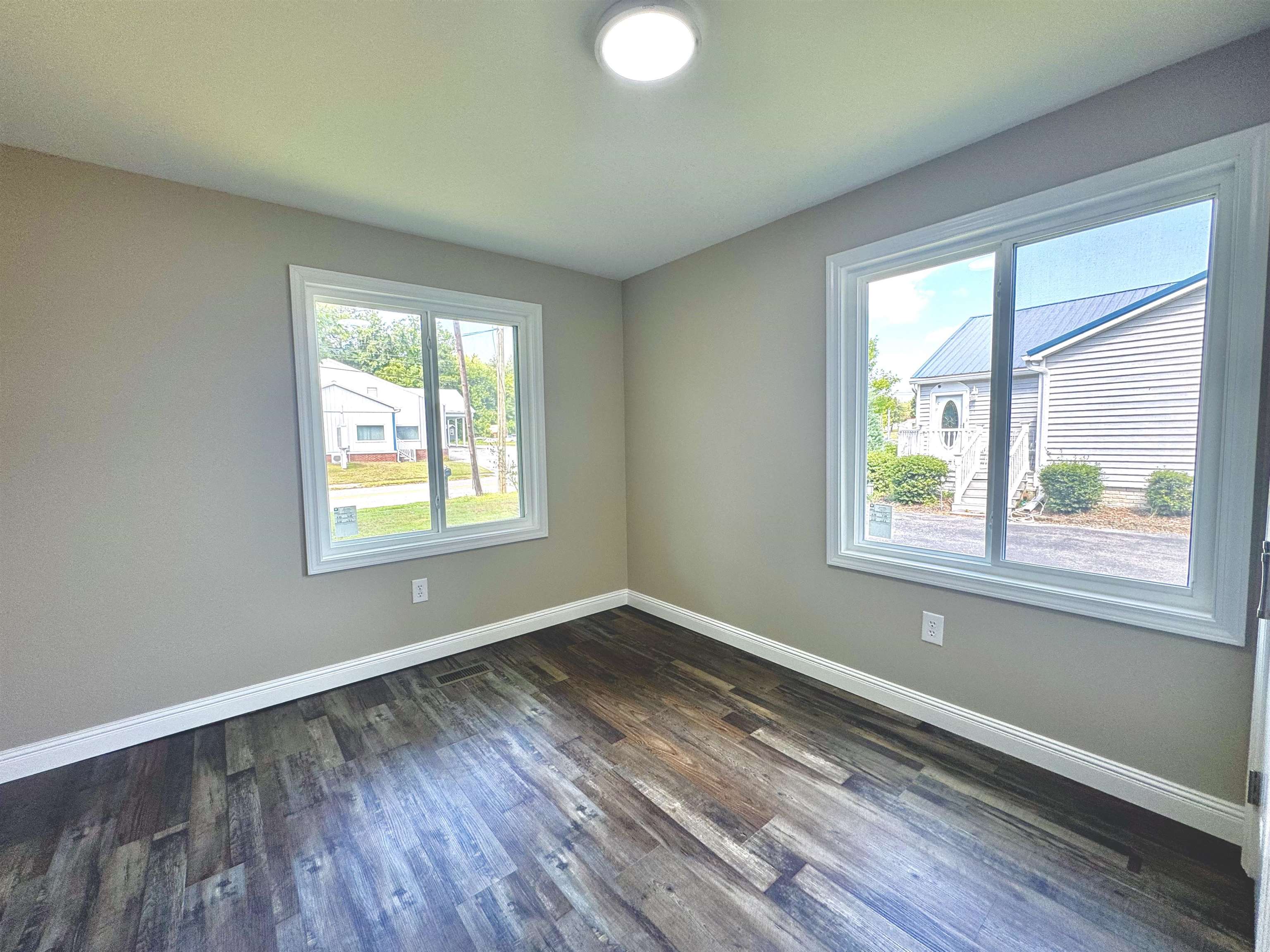 870 Main St, Calhoun, Kentucky 42327, 3 Bedrooms Bedrooms, ,2 BathroomsBathrooms,Single Family Residence,For Sale,Main St,92802