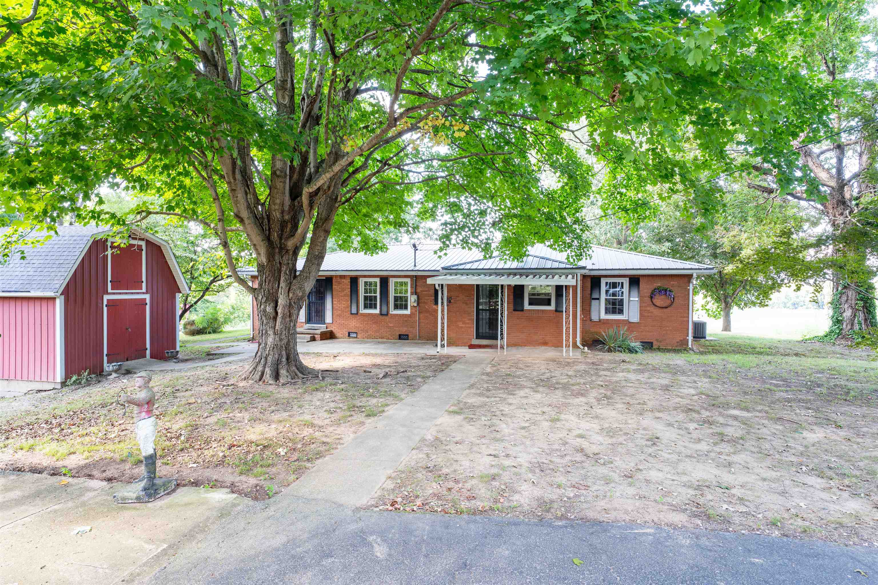 1127 Boswell Rd, Hartford, Kentucky 42347, 3 Bedrooms Bedrooms, ,2 BathroomsBathrooms,Single Family Residence,For Sale,Boswell Rd,92803