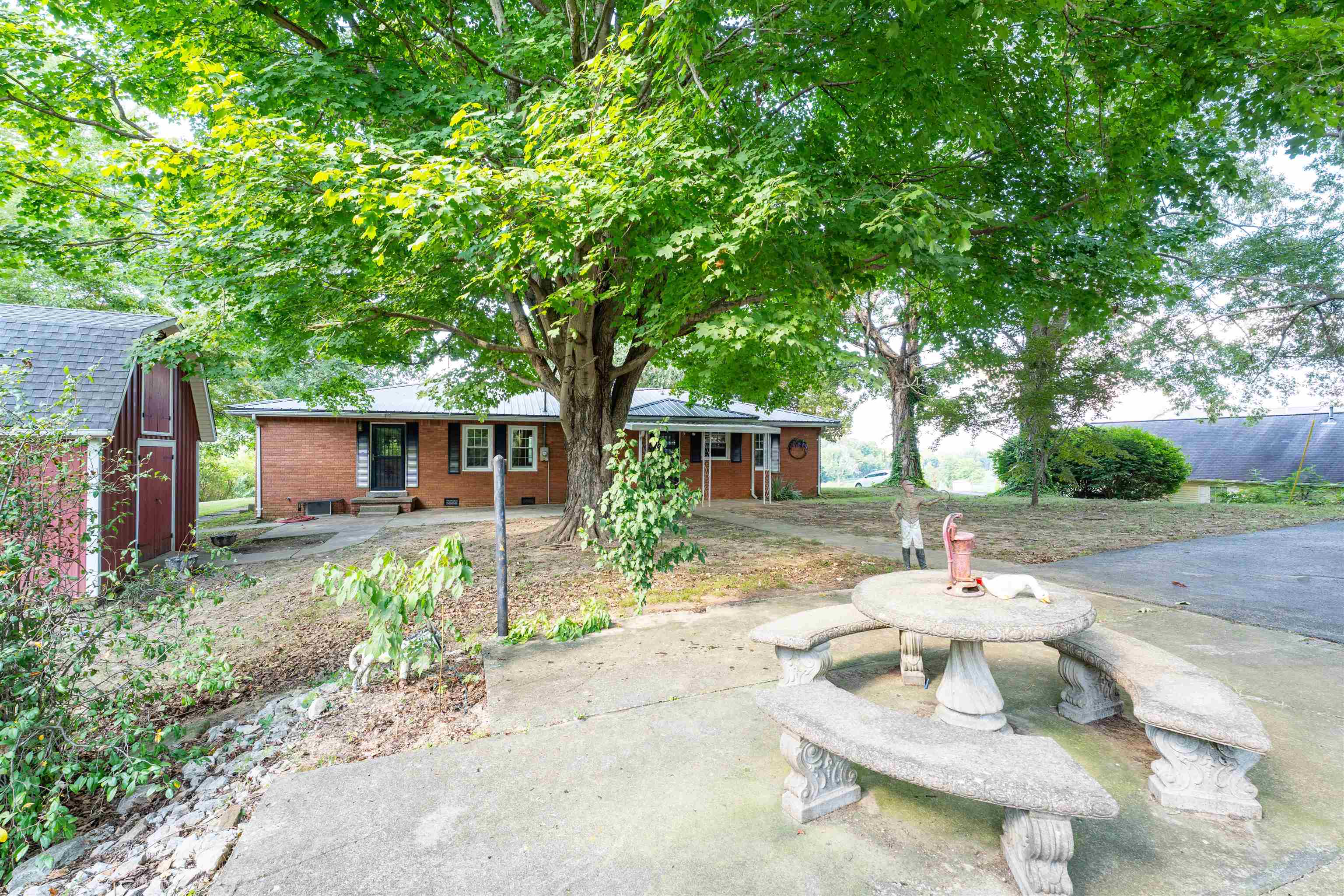 1127 Boswell Rd, Hartford, Kentucky 42347, 3 Bedrooms Bedrooms, ,2 BathroomsBathrooms,Single Family Residence,For Sale,Boswell Rd,92803