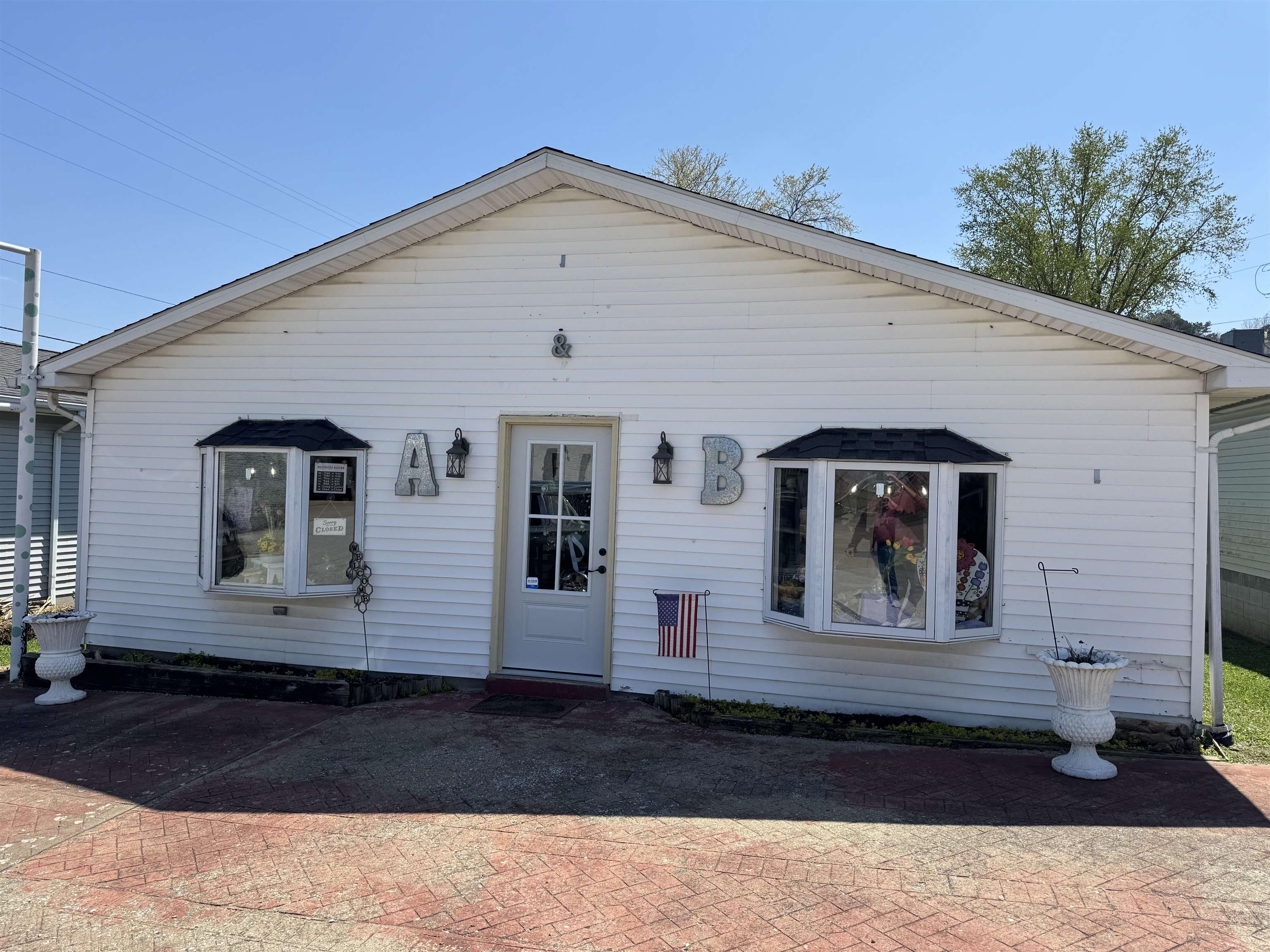 160 Main Cross St, Hawesville, Kentucky 42348, ,Retail,For Sale,Main Cross St,92804