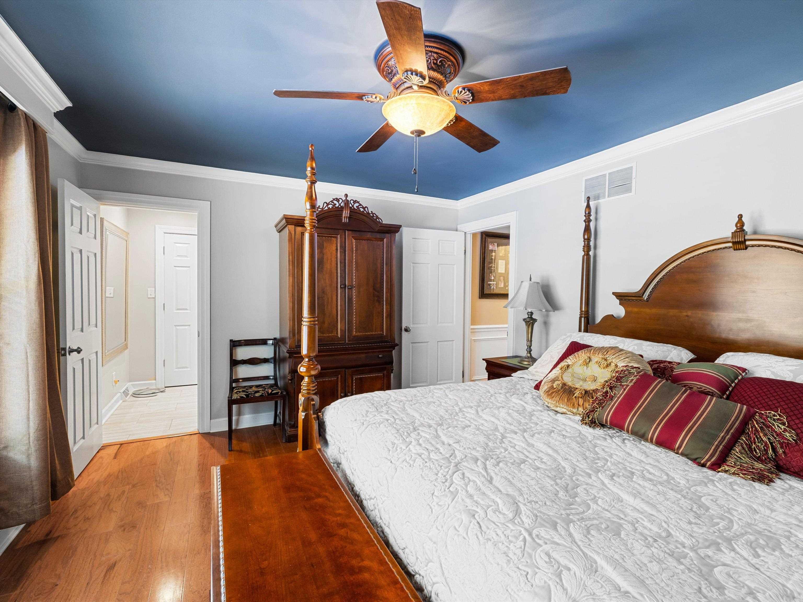 1247 Laurel Drive, Owensboro, Kentucky 42303, 5 Bedrooms Bedrooms, ,3 BathroomsBathrooms,Single Family Residence,For Sale,Laurel Drive,92809