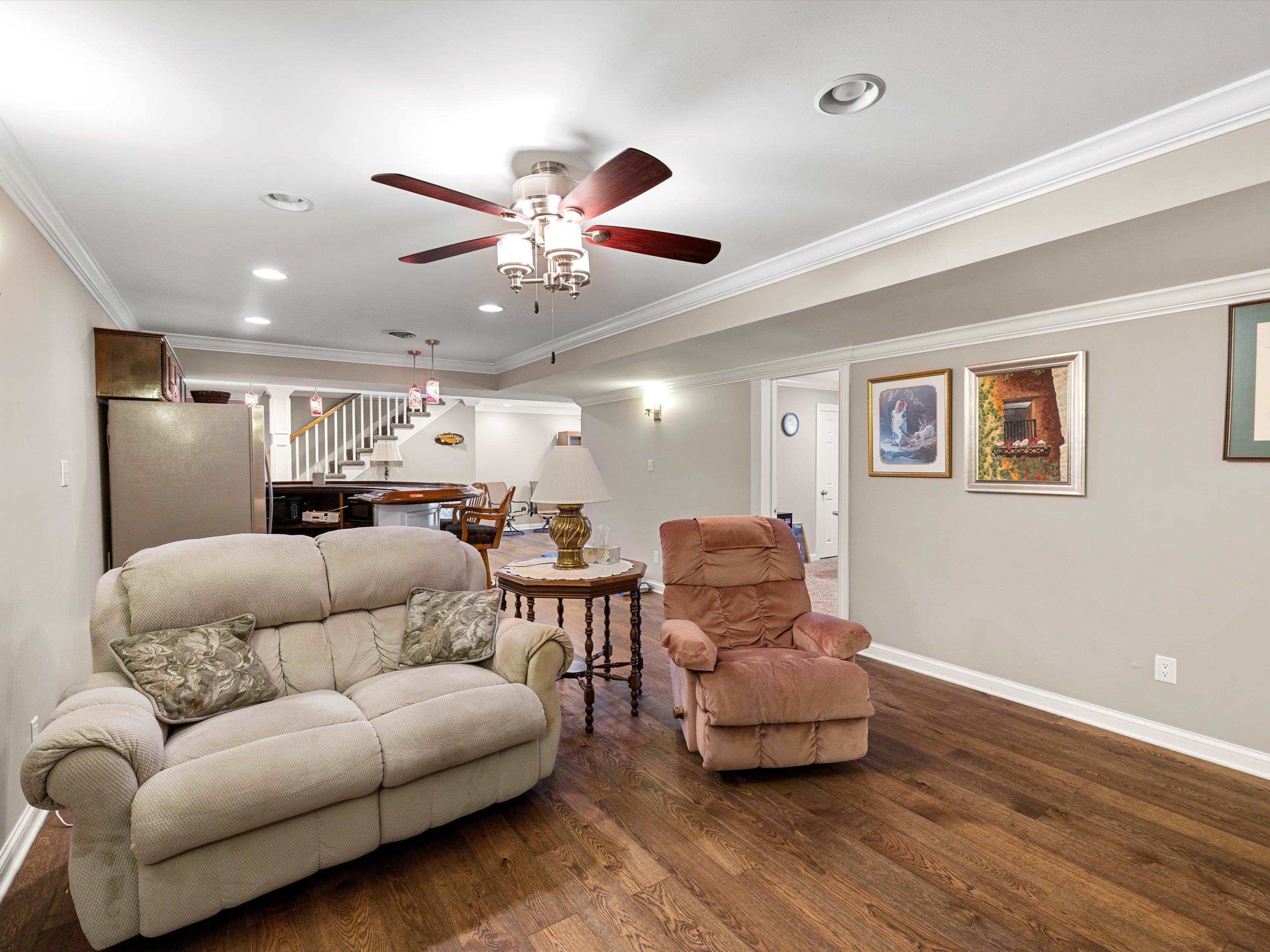 1247 Laurel Drive, Owensboro, Kentucky 42303, 5 Bedrooms Bedrooms, ,3 BathroomsBathrooms,Single Family Residence,For Sale,Laurel Drive,92809