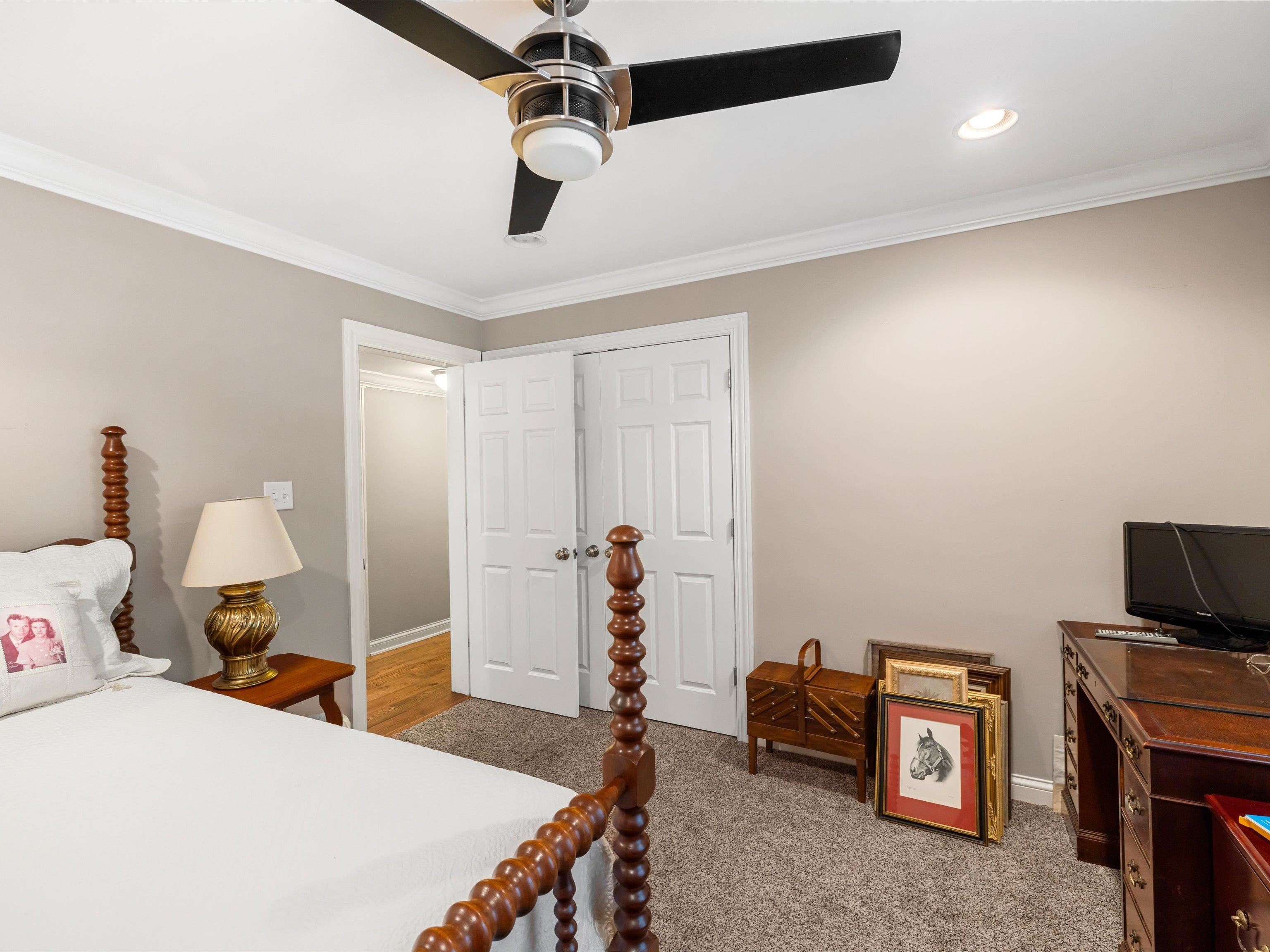 1247 Laurel Drive, Owensboro, Kentucky 42303, 5 Bedrooms Bedrooms, ,3 BathroomsBathrooms,Single Family Residence,For Sale,Laurel Drive,92809