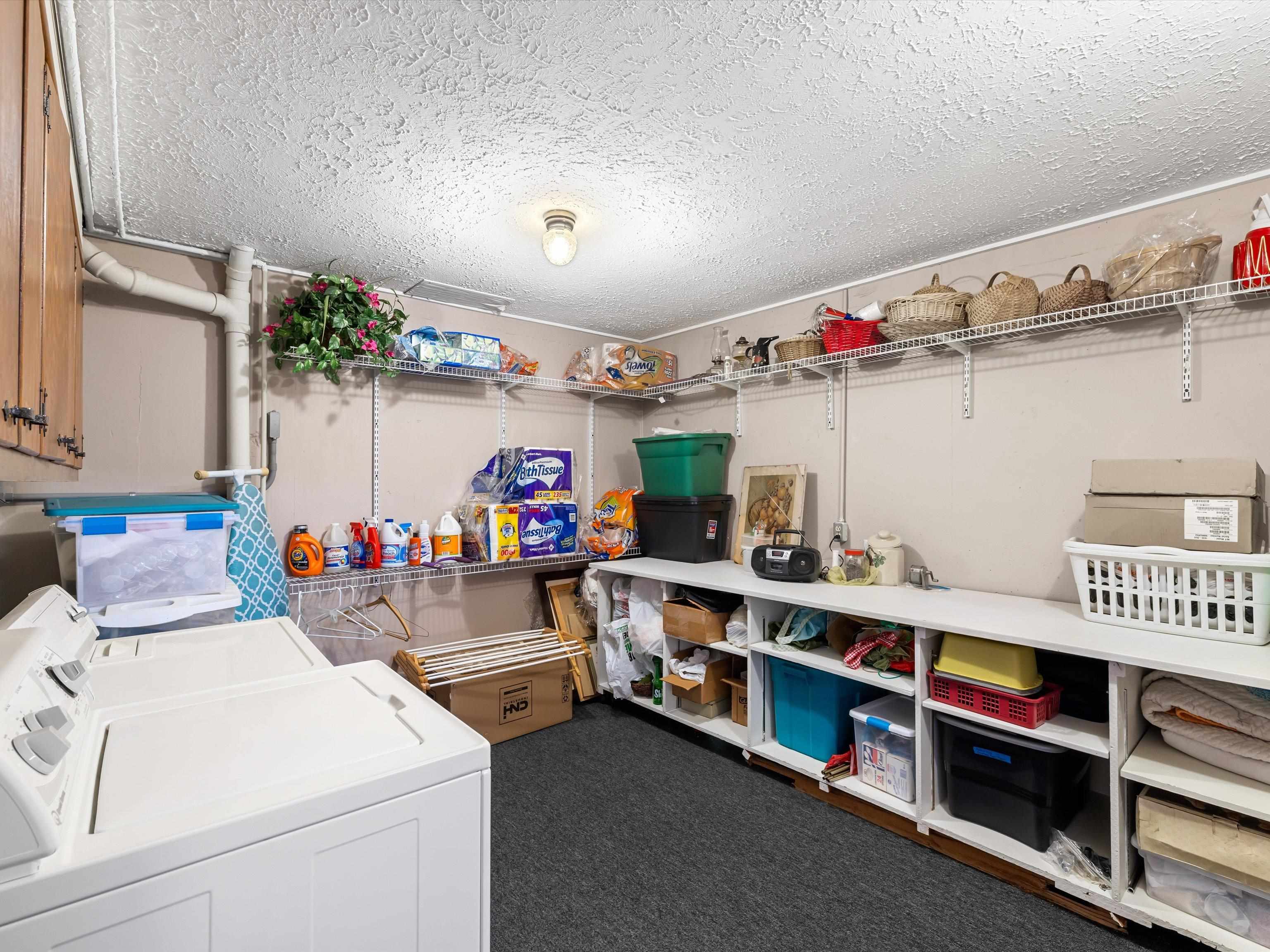 1247 Laurel Drive, Owensboro, Kentucky 42303, 5 Bedrooms Bedrooms, ,3 BathroomsBathrooms,Single Family Residence,For Sale,Laurel Drive,92809