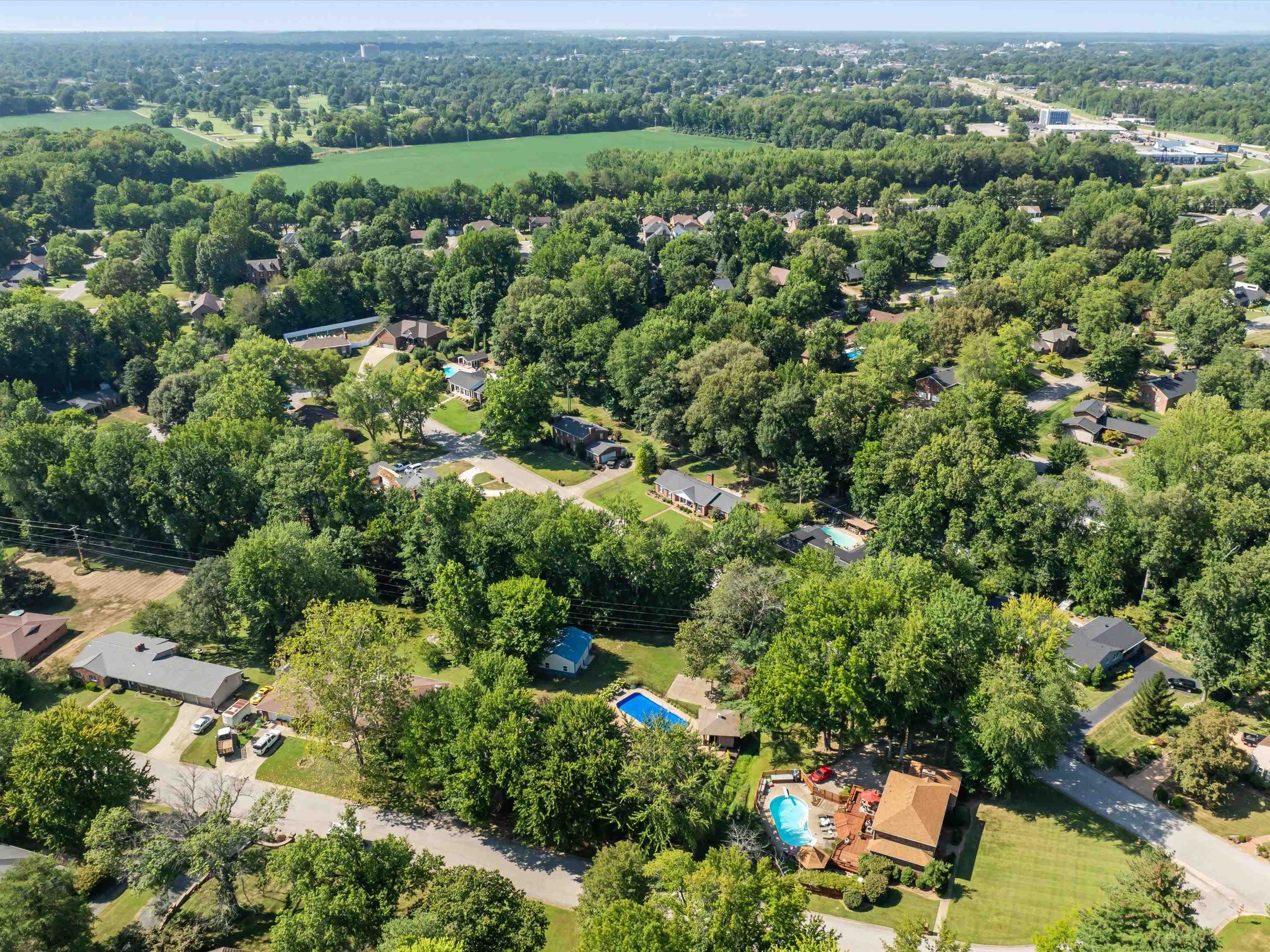 1247 Laurel Drive, Owensboro, Kentucky 42303, 5 Bedrooms Bedrooms, ,3 BathroomsBathrooms,Single Family Residence,For Sale,Laurel Drive,92809