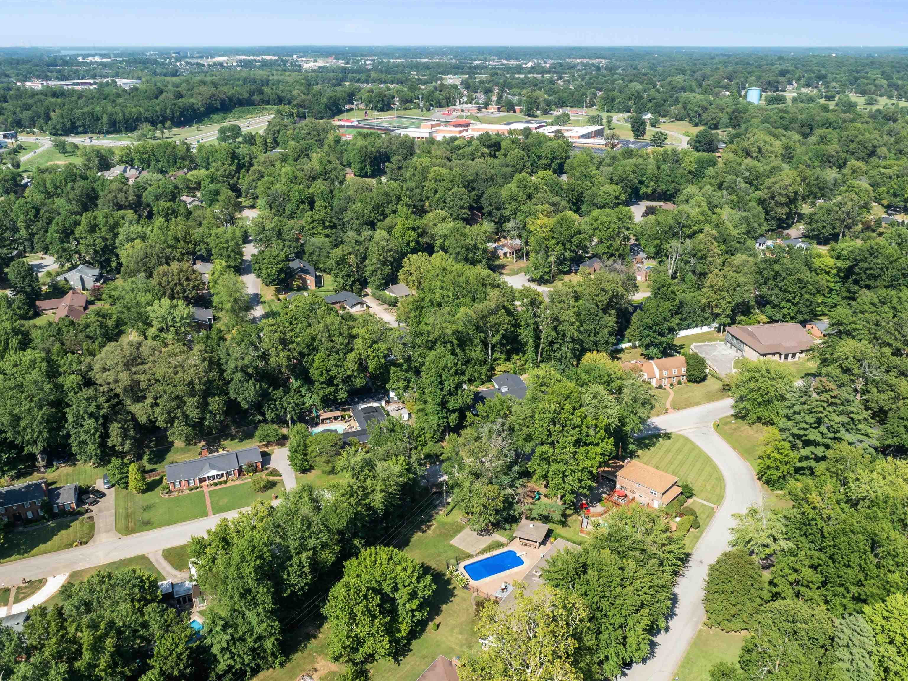 1247 Laurel Drive, Owensboro, Kentucky 42303, 5 Bedrooms Bedrooms, ,3 BathroomsBathrooms,Single Family Residence,For Sale,Laurel Drive,92809