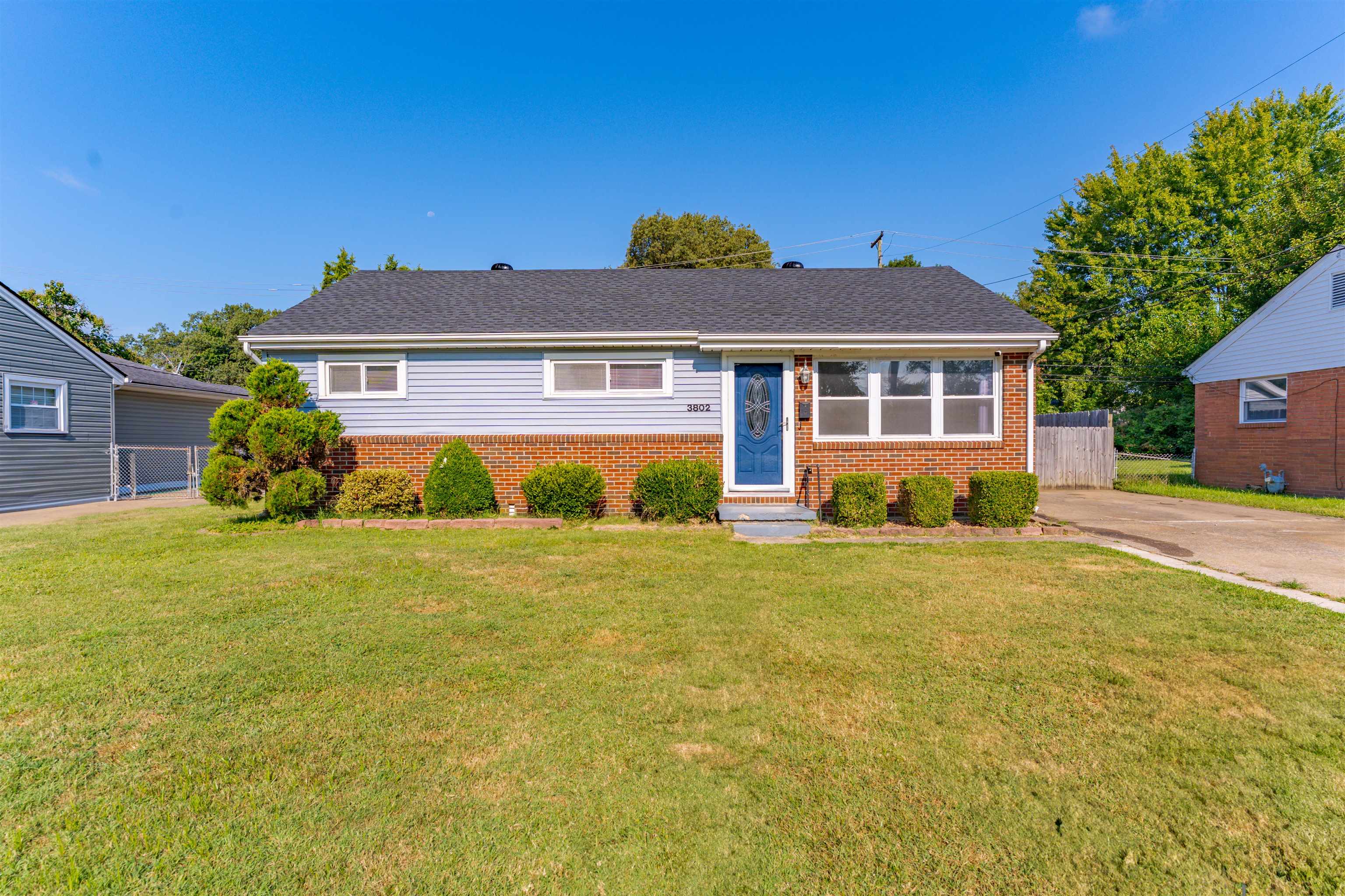 3802 Jefferson St, Owensboro, Kentucky 42303, 4 Bedrooms Bedrooms, ,1 BathroomBathrooms,Single Family Residence,For Sale,Jefferson St,92810