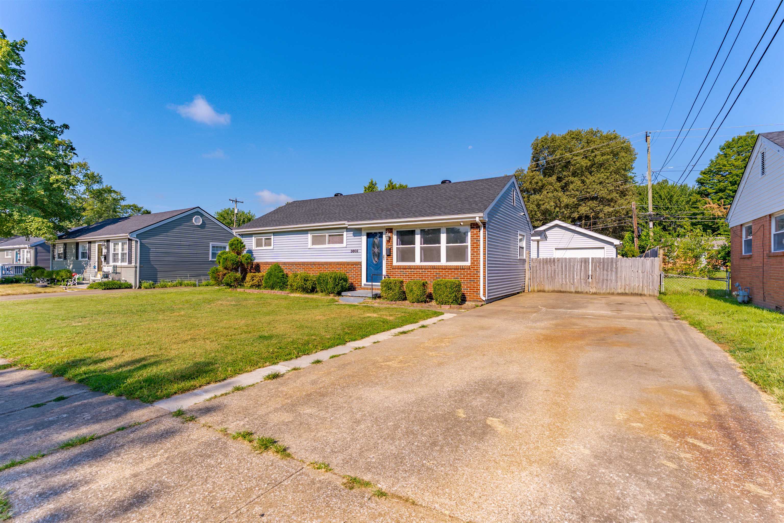 3802 Jefferson St, Owensboro, Kentucky 42303, 4 Bedrooms Bedrooms, ,1 BathroomBathrooms,Single Family Residence,For Sale,Jefferson St,92810