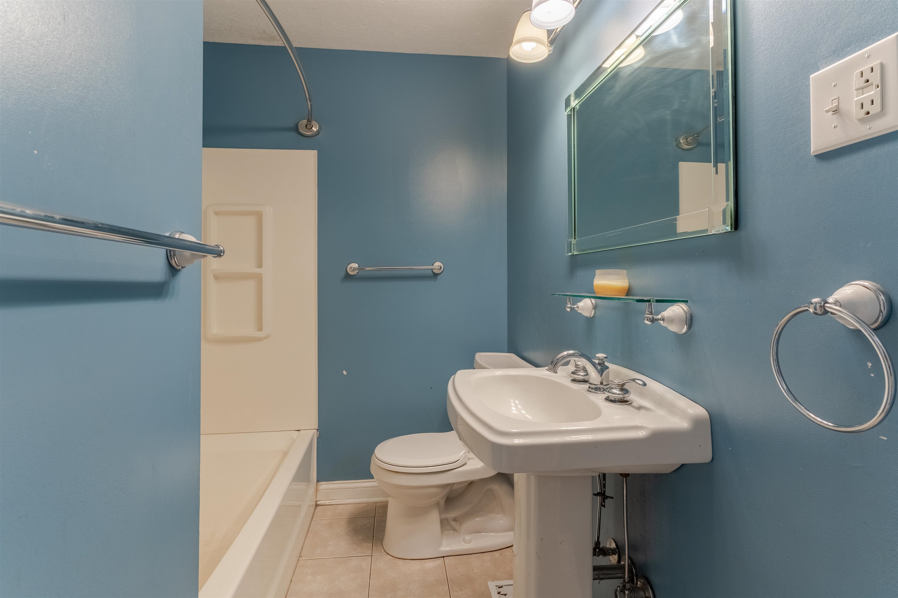 3802 Jefferson St, Owensboro, Kentucky 42303, 4 Bedrooms Bedrooms, ,1 BathroomBathrooms,Single Family Residence,For Sale,Jefferson St,92810
