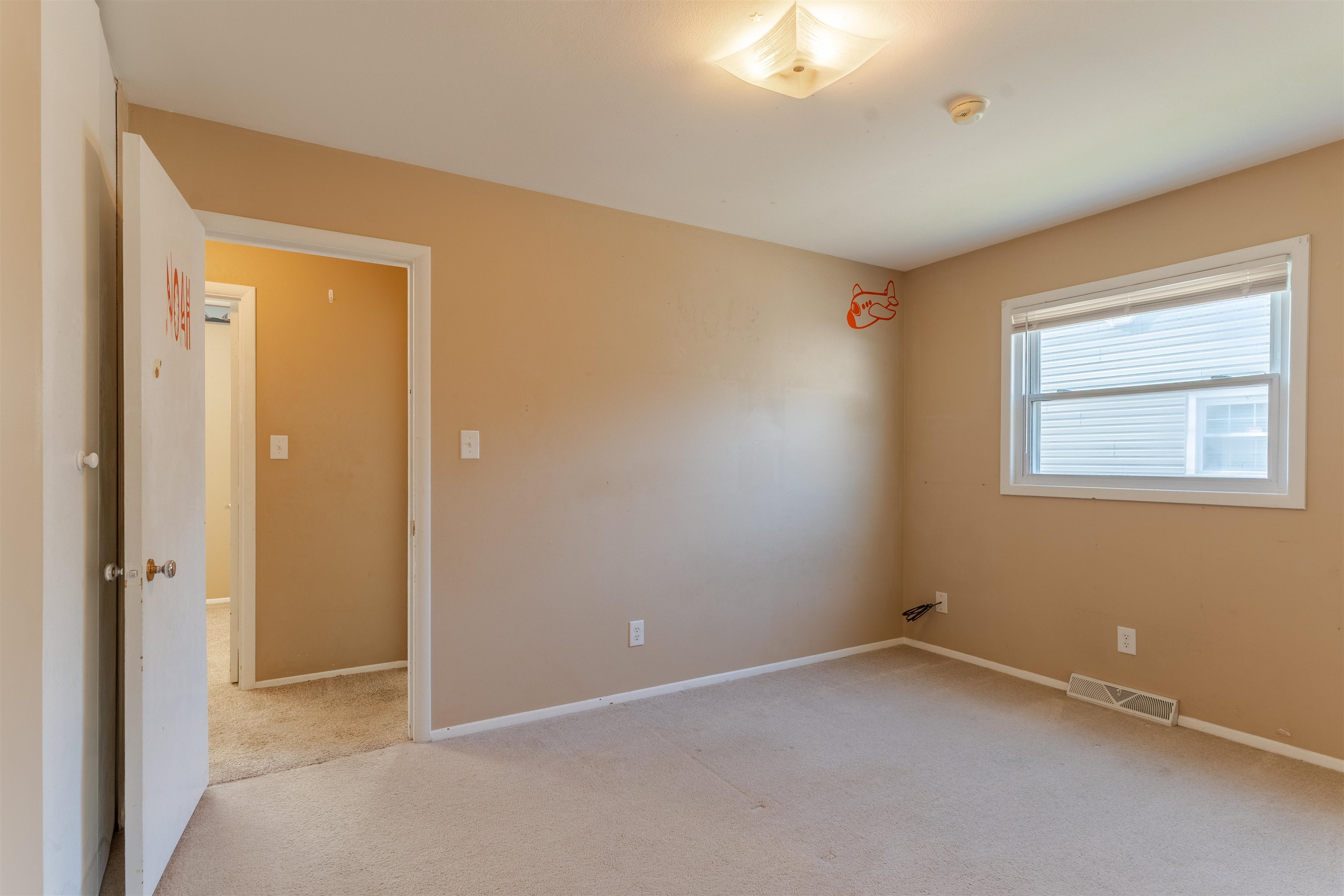 3802 Jefferson St, Owensboro, Kentucky 42303, 4 Bedrooms Bedrooms, ,1 BathroomBathrooms,Single Family Residence,For Sale,Jefferson St,92810