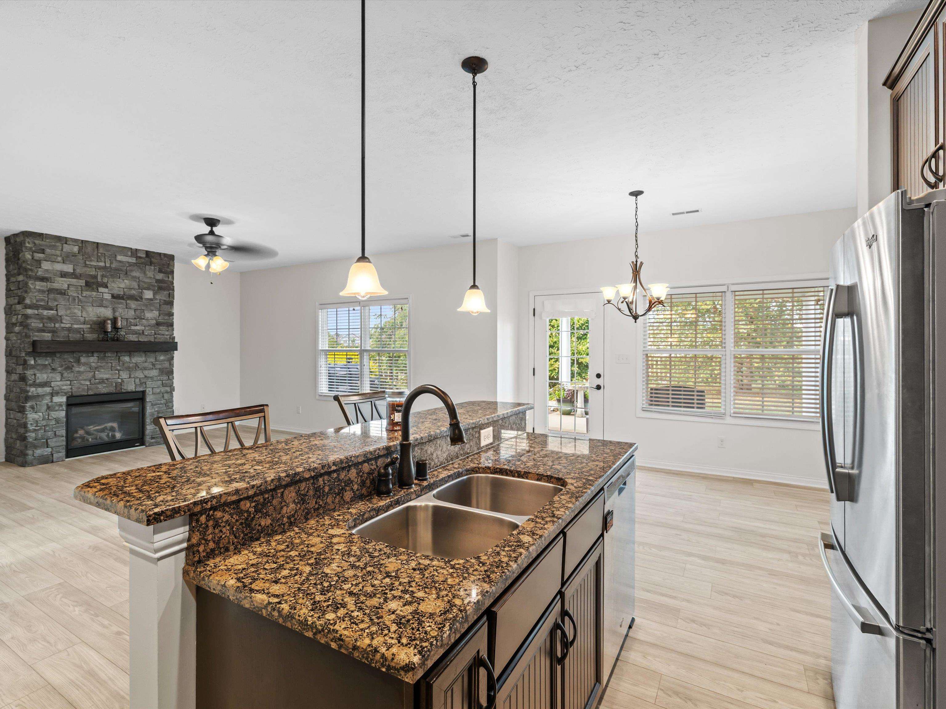2580 Palomino Pl, Owensboro, Kentucky 42301, 4 Bedrooms Bedrooms, ,3 BathroomsBathrooms,Single Family Residence,For Sale,Palomino Pl,92811