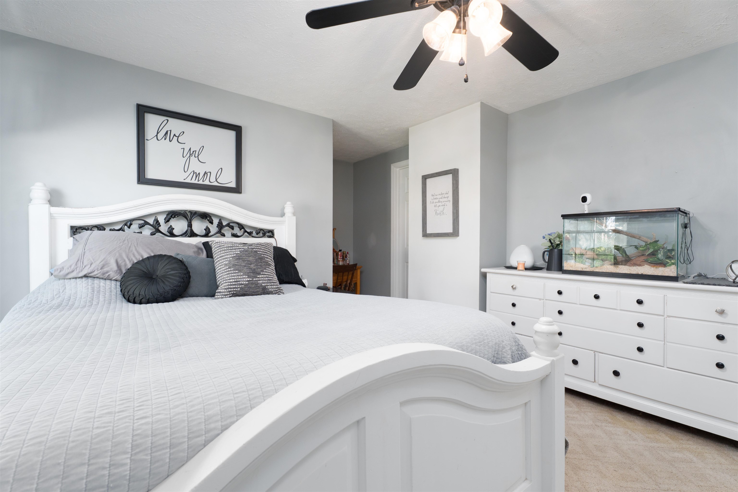 533 Raintree Drive, Owensboro, Kentucky 42301, 3 Bedrooms Bedrooms, ,1 BathroomBathrooms,Single Family Residence,For Sale,Raintree Drive,92813