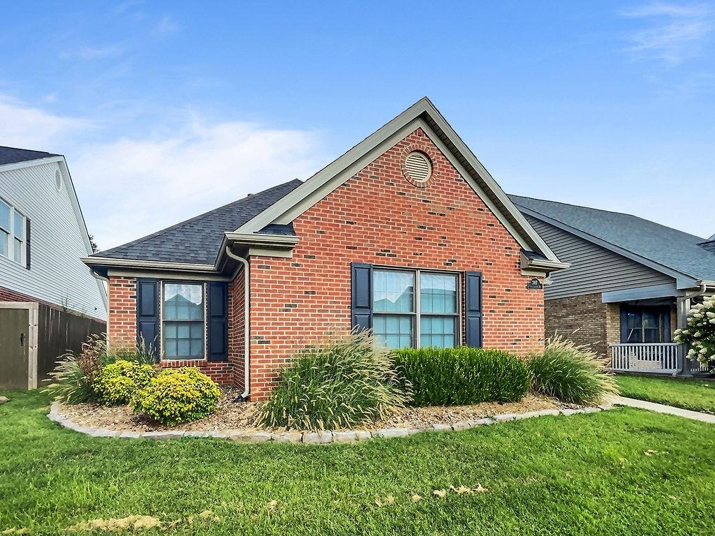 2417 Triple Crown Way, Owensboro, Kentucky 42301, 3 Bedrooms Bedrooms, ,2 BathroomsBathrooms,Single Family Residence,For Sale,Triple Crown Way,92814