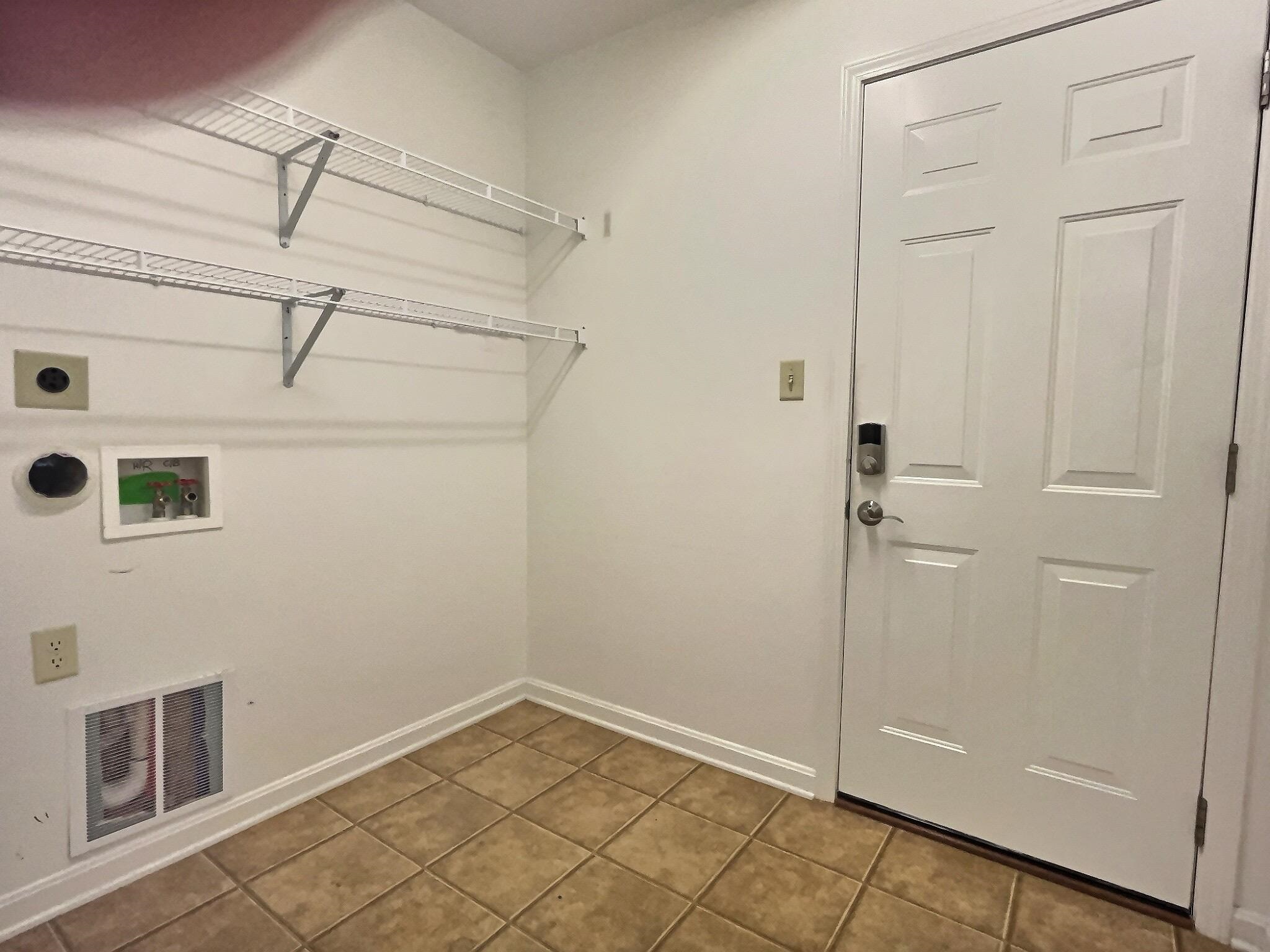 2417 Triple Crown Way, Owensboro, Kentucky 42301, 3 Bedrooms Bedrooms, ,2 BathroomsBathrooms,Single Family Residence,For Sale,Triple Crown Way,92814