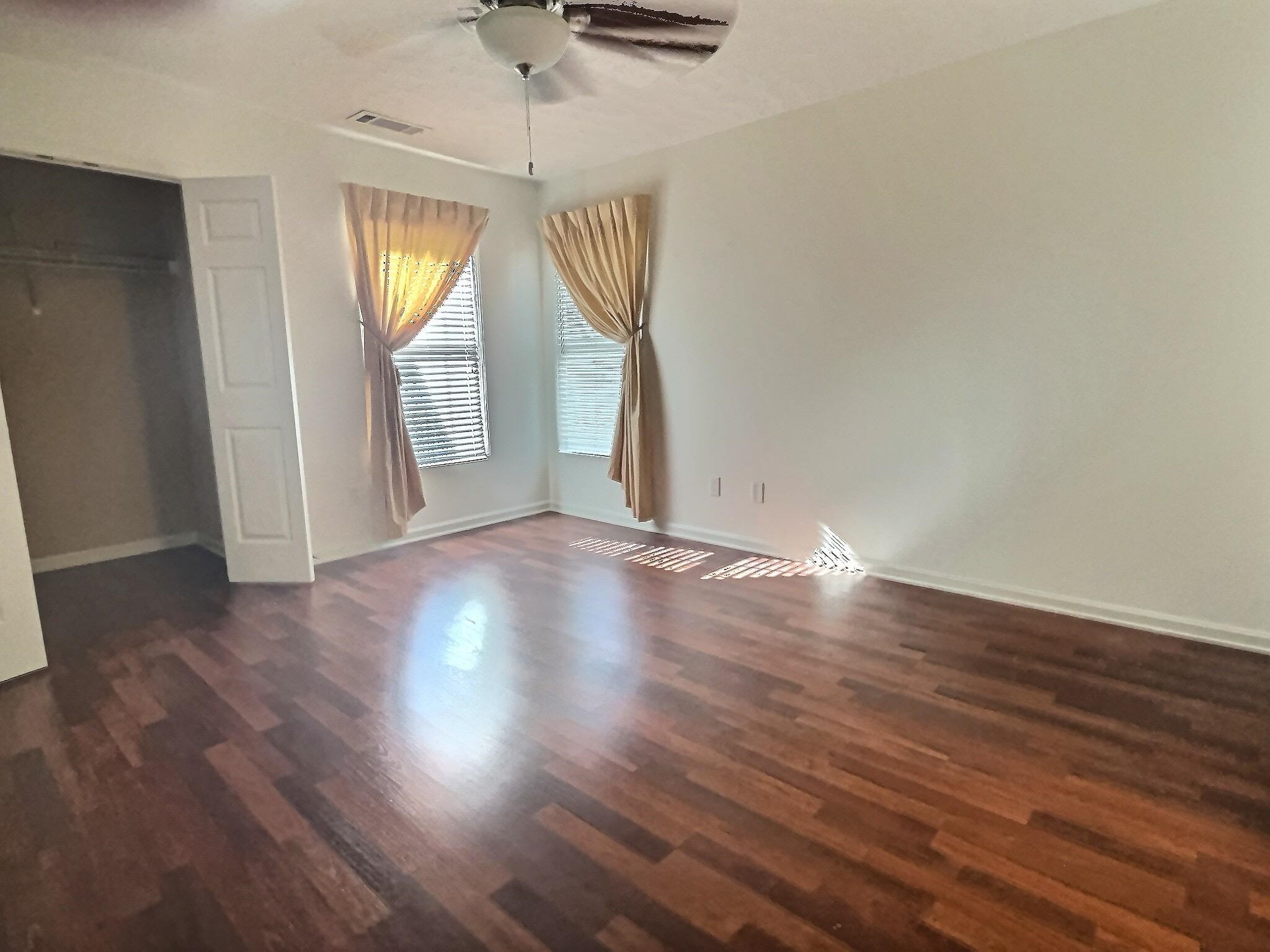2417 Triple Crown Way, Owensboro, Kentucky 42301, 3 Bedrooms Bedrooms, ,2 BathroomsBathrooms,Single Family Residence,For Sale,Triple Crown Way,92814