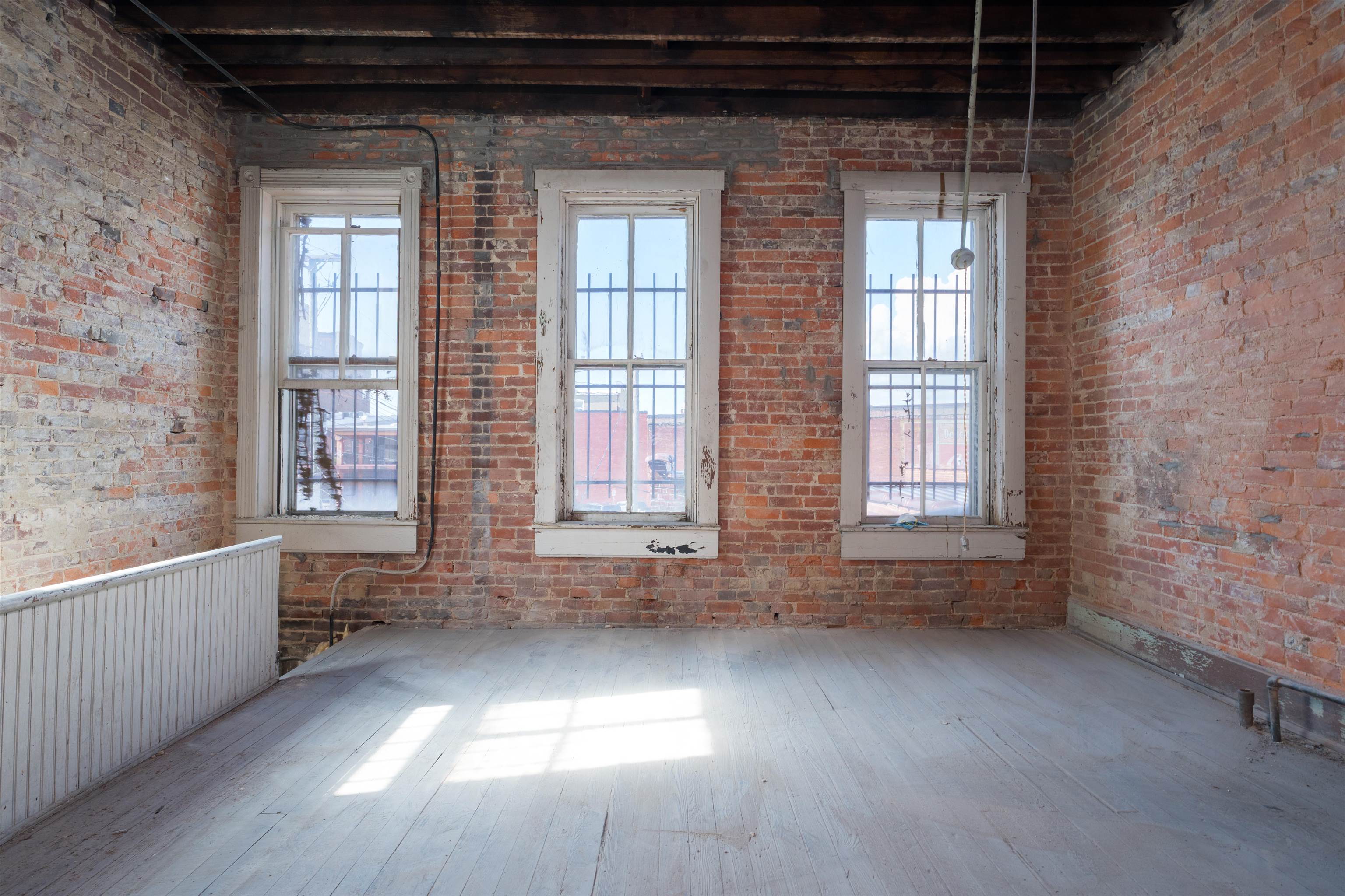 107 - 109 3rd Street, Owensboro, Kentucky 42303, ,Mixed Use,For Sale,3rd Street,92817