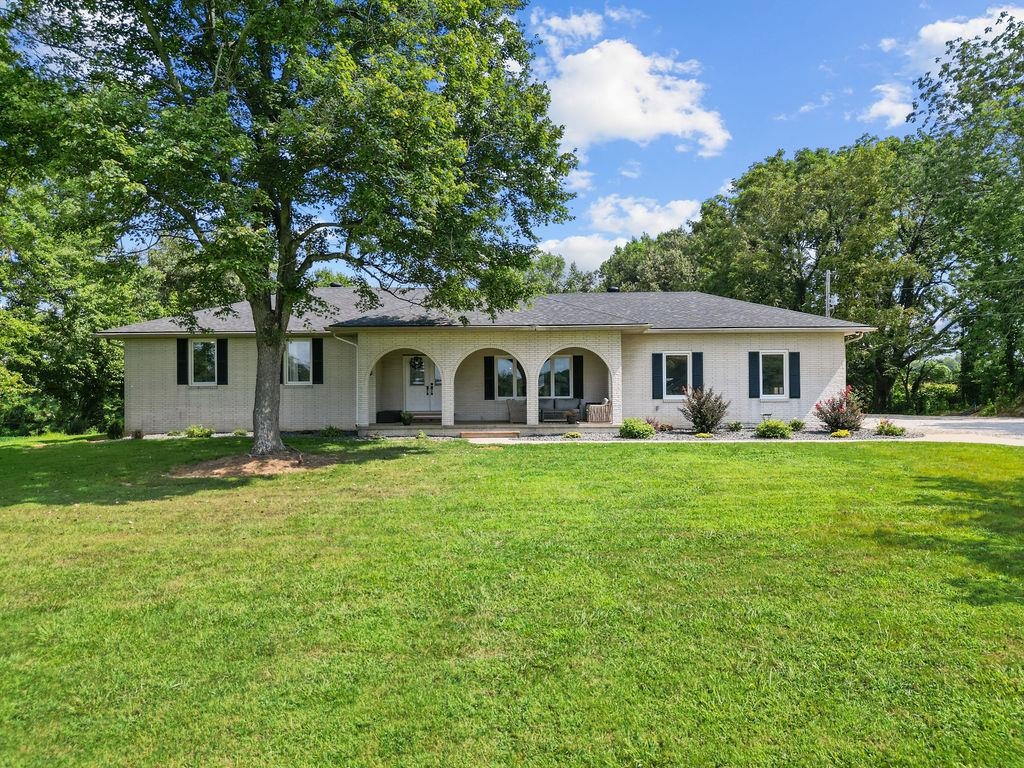 4131 South Hampton Rd, Philpot, Kentucky 42366, 4 Bedrooms Bedrooms, ,3 BathroomsBathrooms,Single Family Residence,For Sale,South Hampton Rd,92818