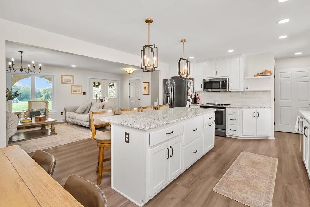 4131 South Hampton Rd, Philpot, Kentucky 42366, 4 Bedrooms Bedrooms, ,3 BathroomsBathrooms,Single Family Residence,For Sale,South Hampton Rd,92818