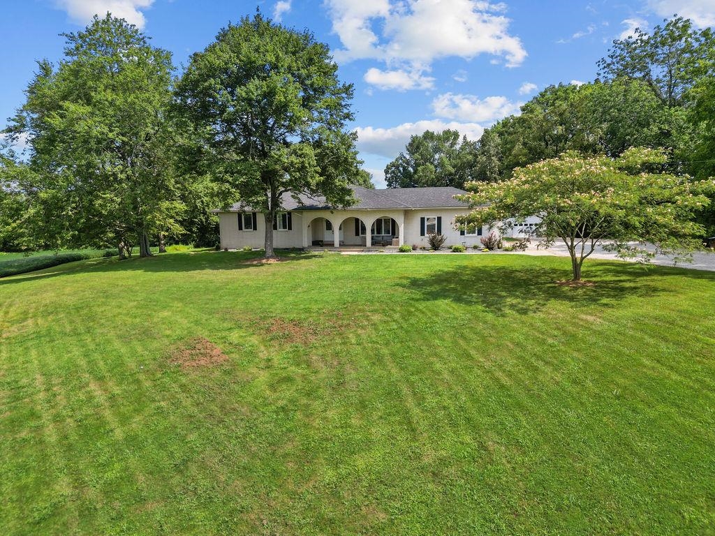 4131 South Hampton Rd, Philpot, Kentucky 42366, 4 Bedrooms Bedrooms, ,3 BathroomsBathrooms,Single Family Residence,For Sale,South Hampton Rd,92818