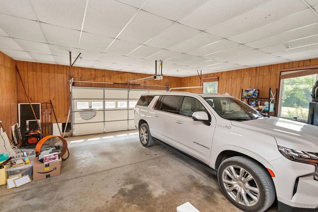 4131 South Hampton Rd, Philpot, Kentucky 42366, 4 Bedrooms Bedrooms, ,3 BathroomsBathrooms,Single Family Residence,For Sale,South Hampton Rd,92818