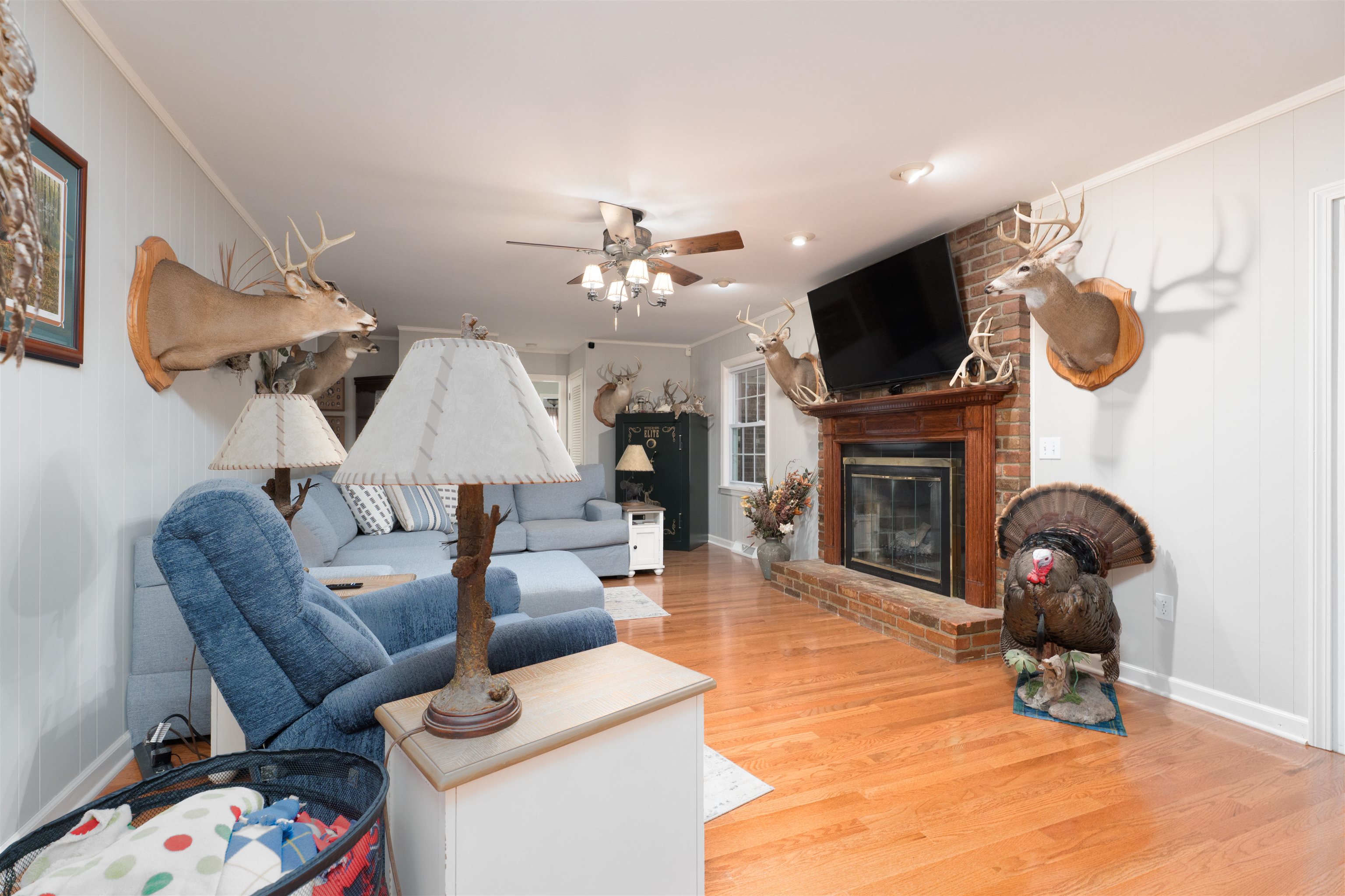 2123 Fieldcrest Dr, Owensboro, Kentucky 42301, 4 Bedrooms Bedrooms, ,2 BathroomsBathrooms,Single Family Residence,For Sale,Fieldcrest Dr,92820