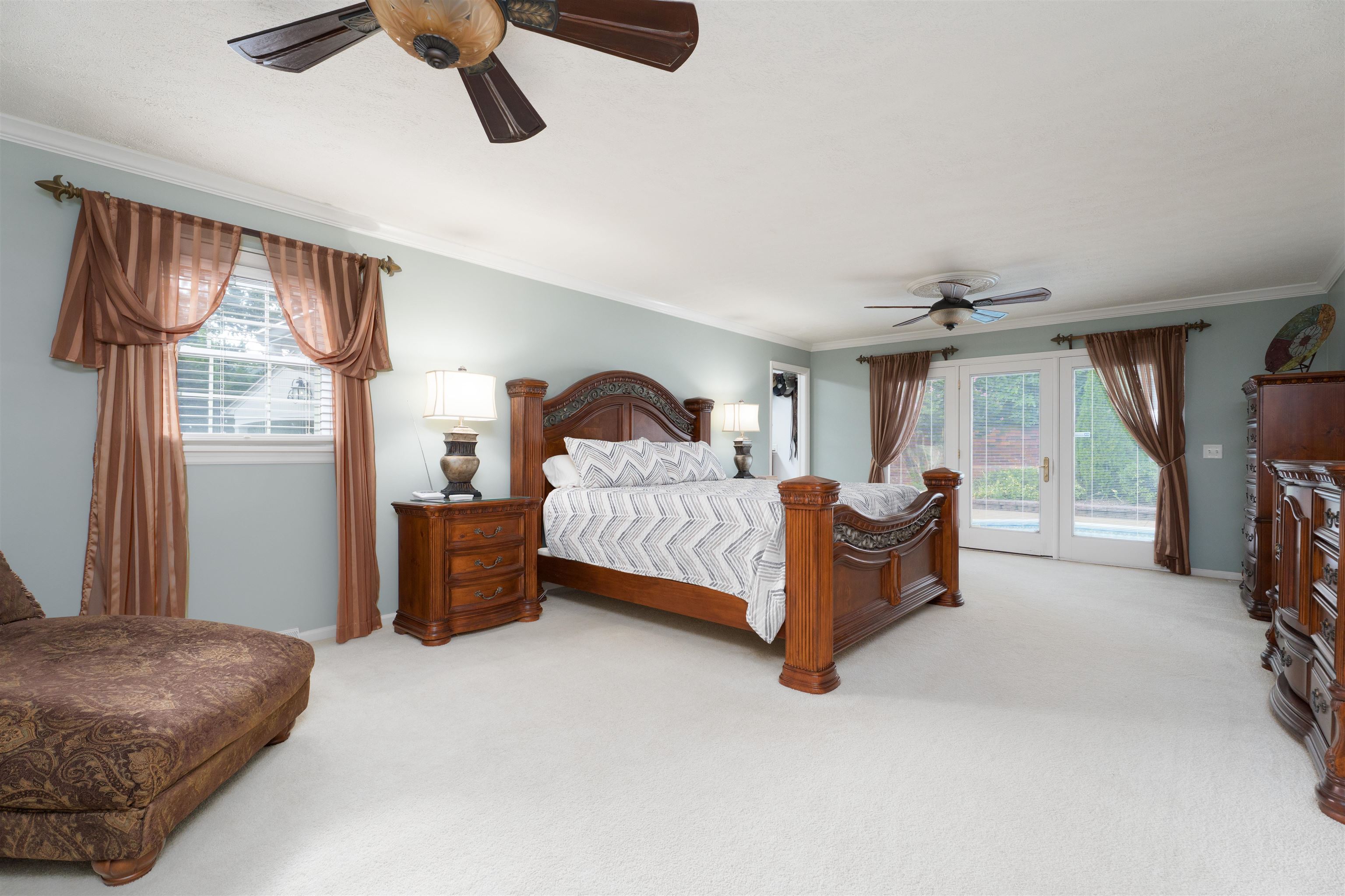 2123 Fieldcrest Dr, Owensboro, Kentucky 42301, 4 Bedrooms Bedrooms, ,2 BathroomsBathrooms,Single Family Residence,For Sale,Fieldcrest Dr,92820