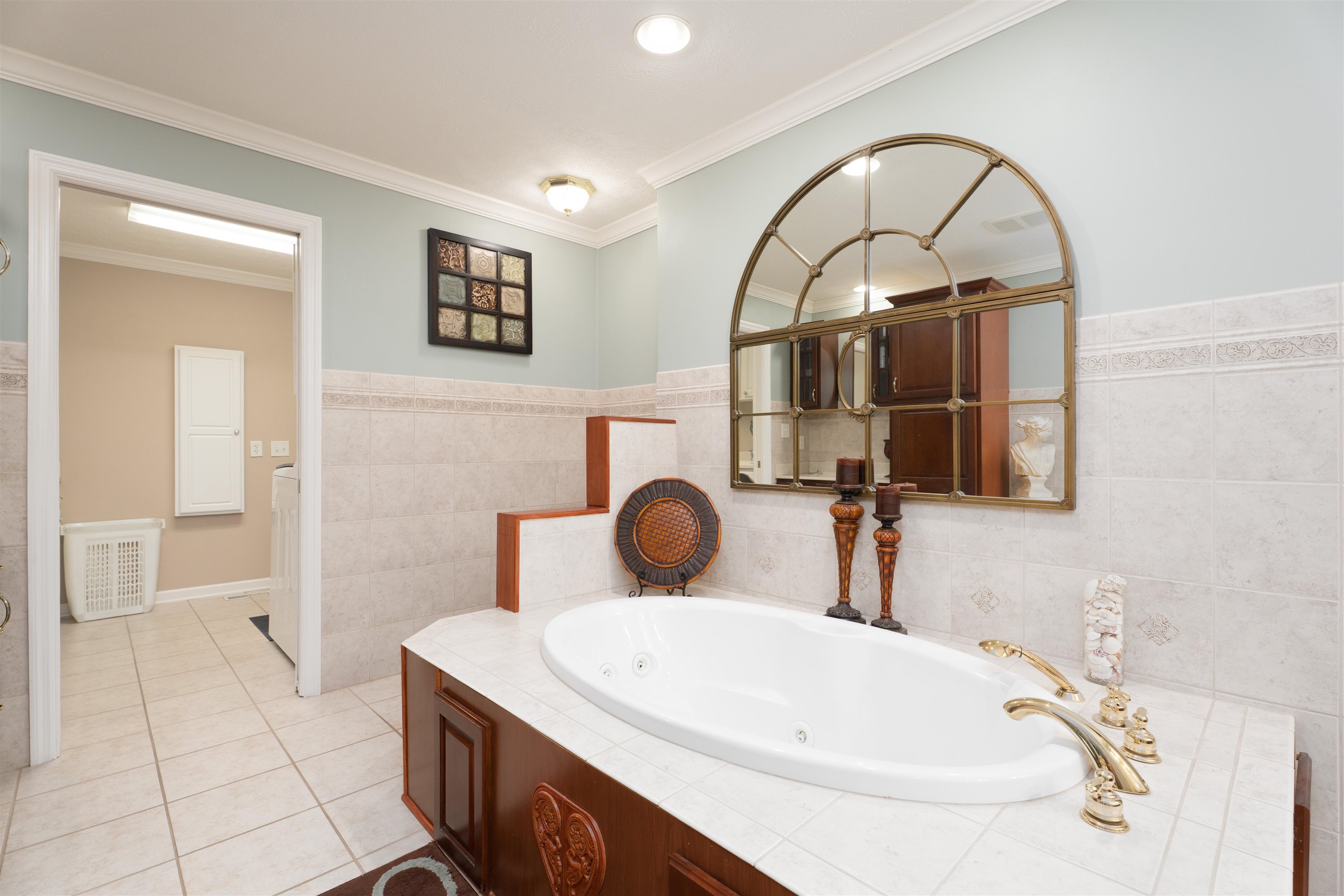2123 Fieldcrest Dr, Owensboro, Kentucky 42301, 4 Bedrooms Bedrooms, ,2 BathroomsBathrooms,Single Family Residence,For Sale,Fieldcrest Dr,92820