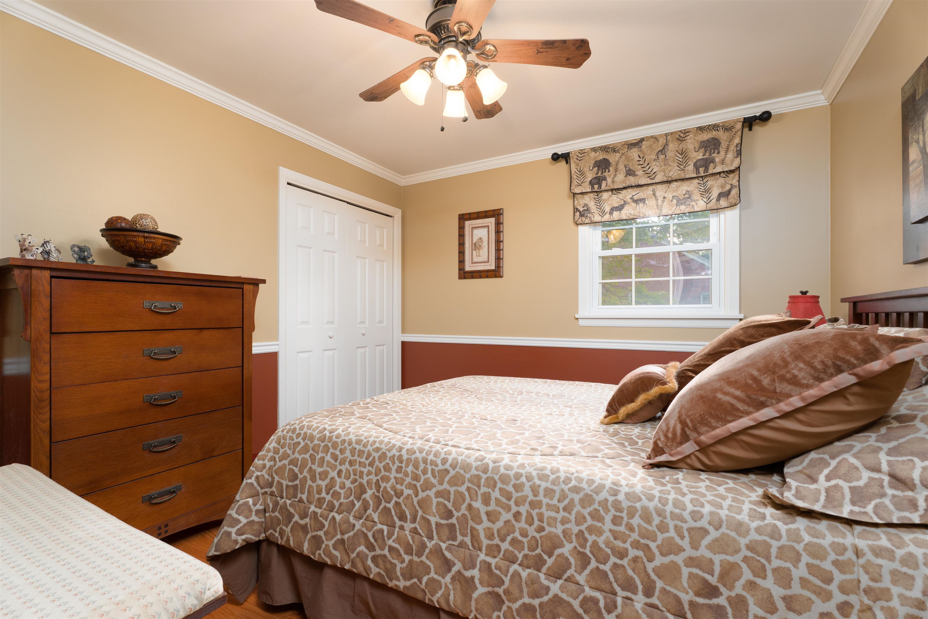 2123 Fieldcrest Dr, Owensboro, Kentucky 42301, 4 Bedrooms Bedrooms, ,2 BathroomsBathrooms,Single Family Residence,For Sale,Fieldcrest Dr,92820