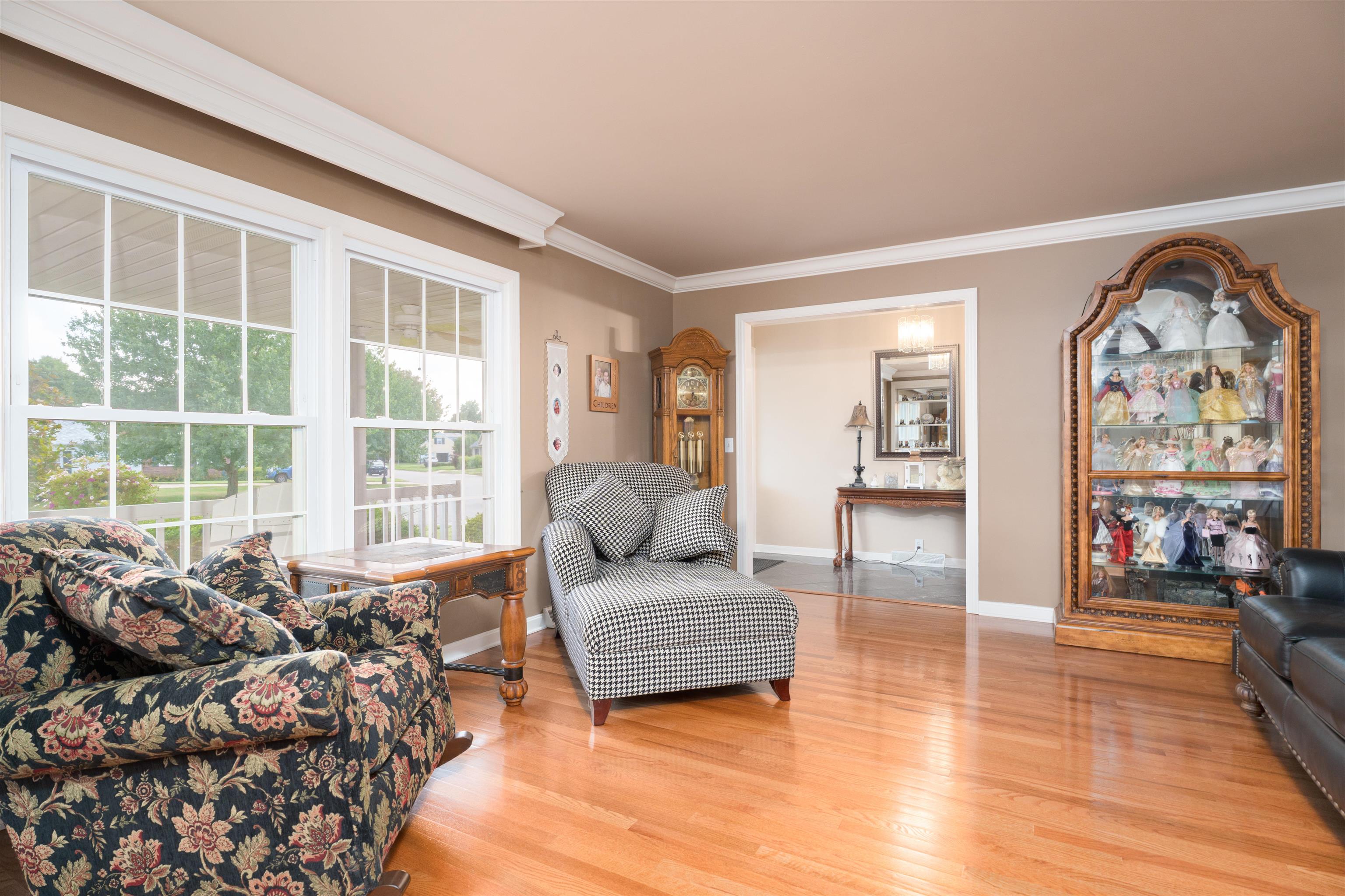 2123 Fieldcrest Dr, Owensboro, Kentucky 42301, 4 Bedrooms Bedrooms, ,2 BathroomsBathrooms,Single Family Residence,For Sale,Fieldcrest Dr,92820